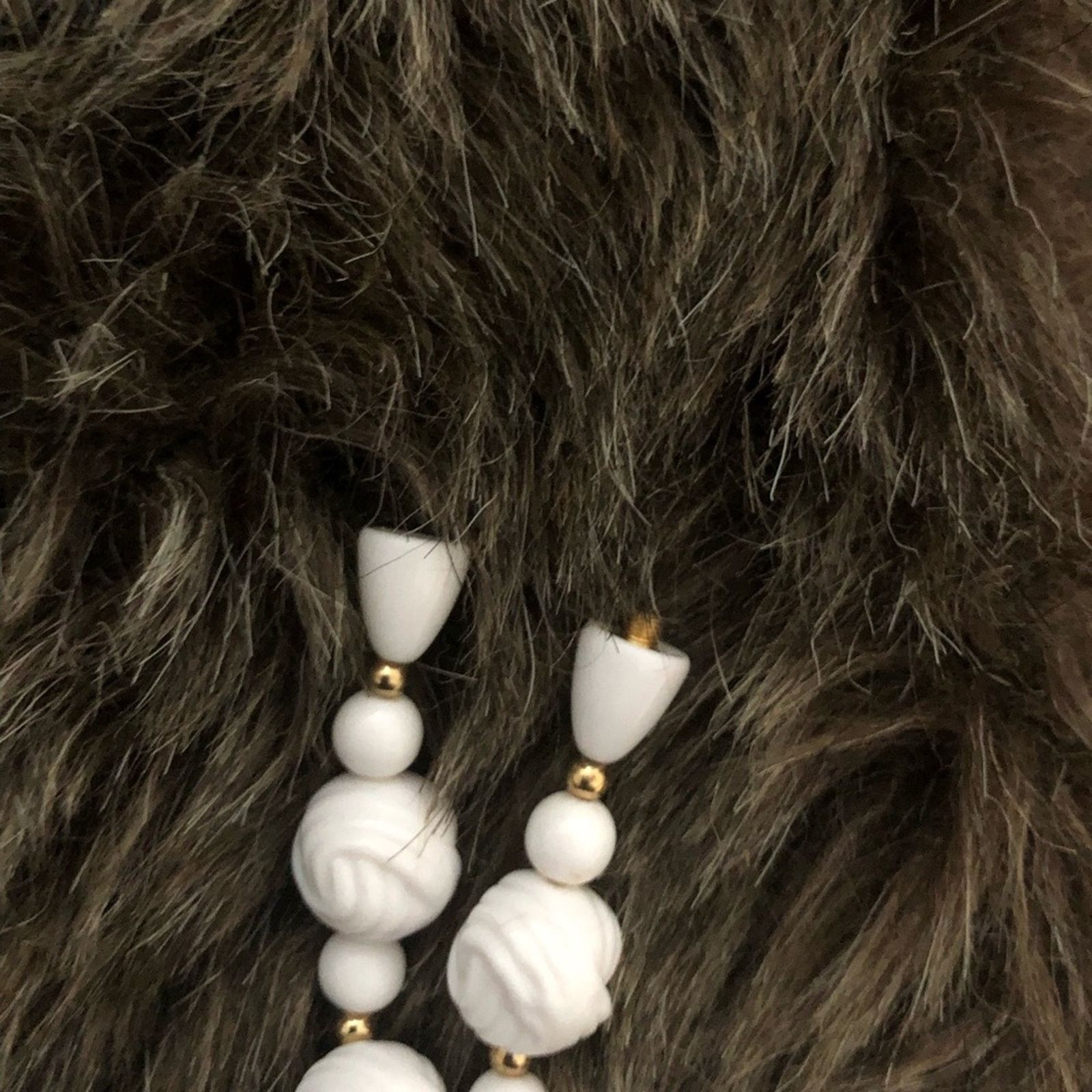Vintage Vintage 70s white rose bead necklace Size ONE SIZE - 6 Thumbnail