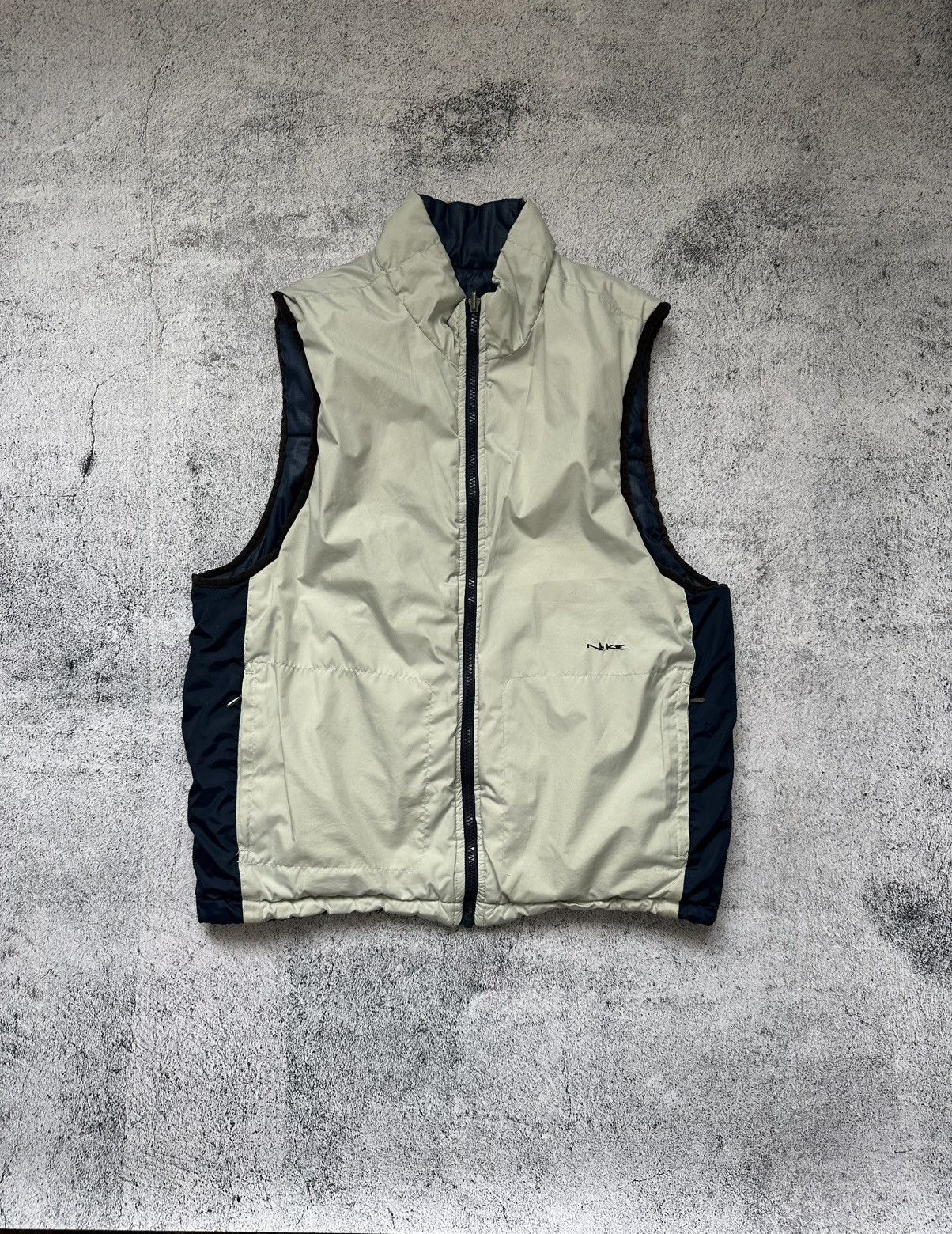 Nike Vintage Nike Vest Y2K Logo Outdoor Fit Size US M / EU 48-50 / 2 - 1 Thumbnail