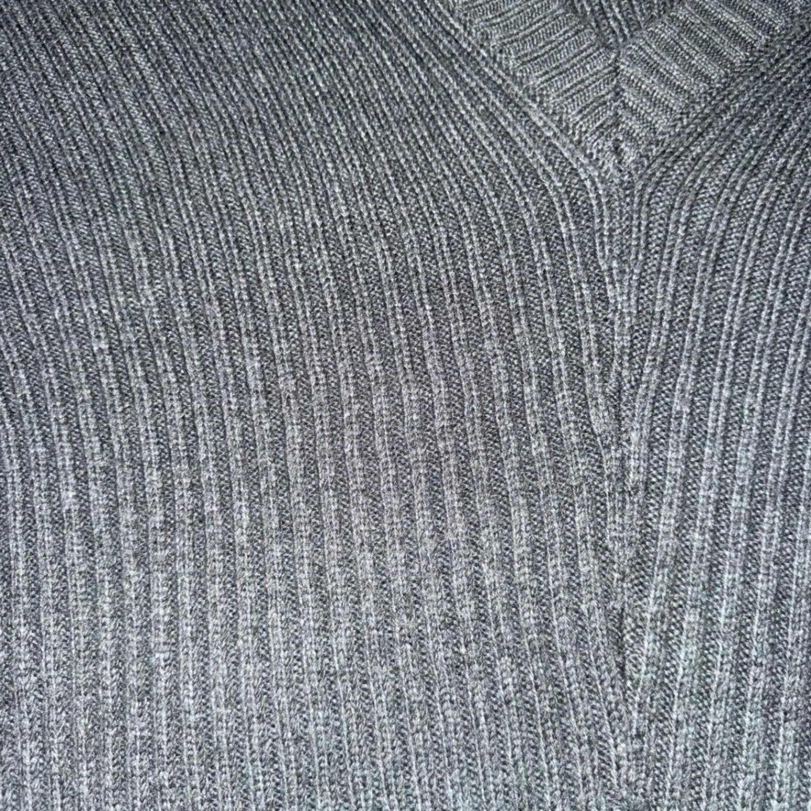 Other Sonoma Goods For Life Womens XL Ribbed V-Neck Knit Sweater Size XL / US 12-14 / IT 48-50 - 6 Thumbnail