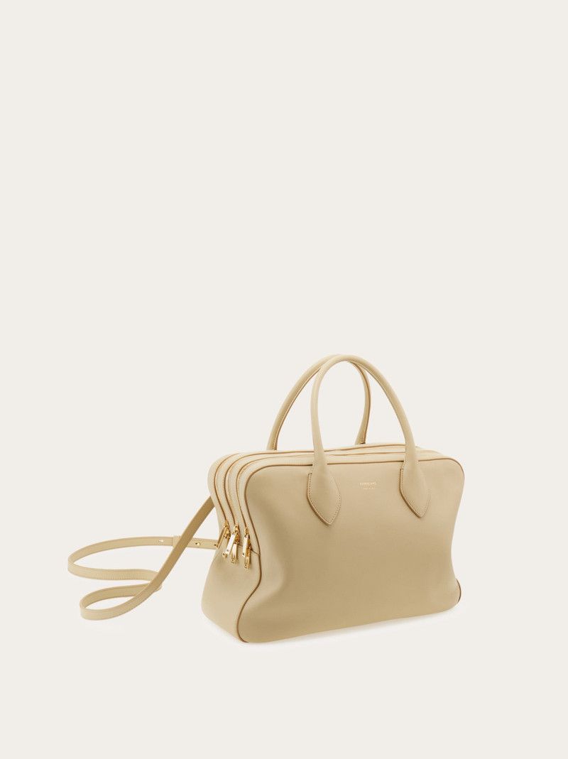 Salvatore Ferragamo o1s1rm0526 Size : OS / Shoulder Bag in Beige Size ONE SIZE - 4 Thumbnail