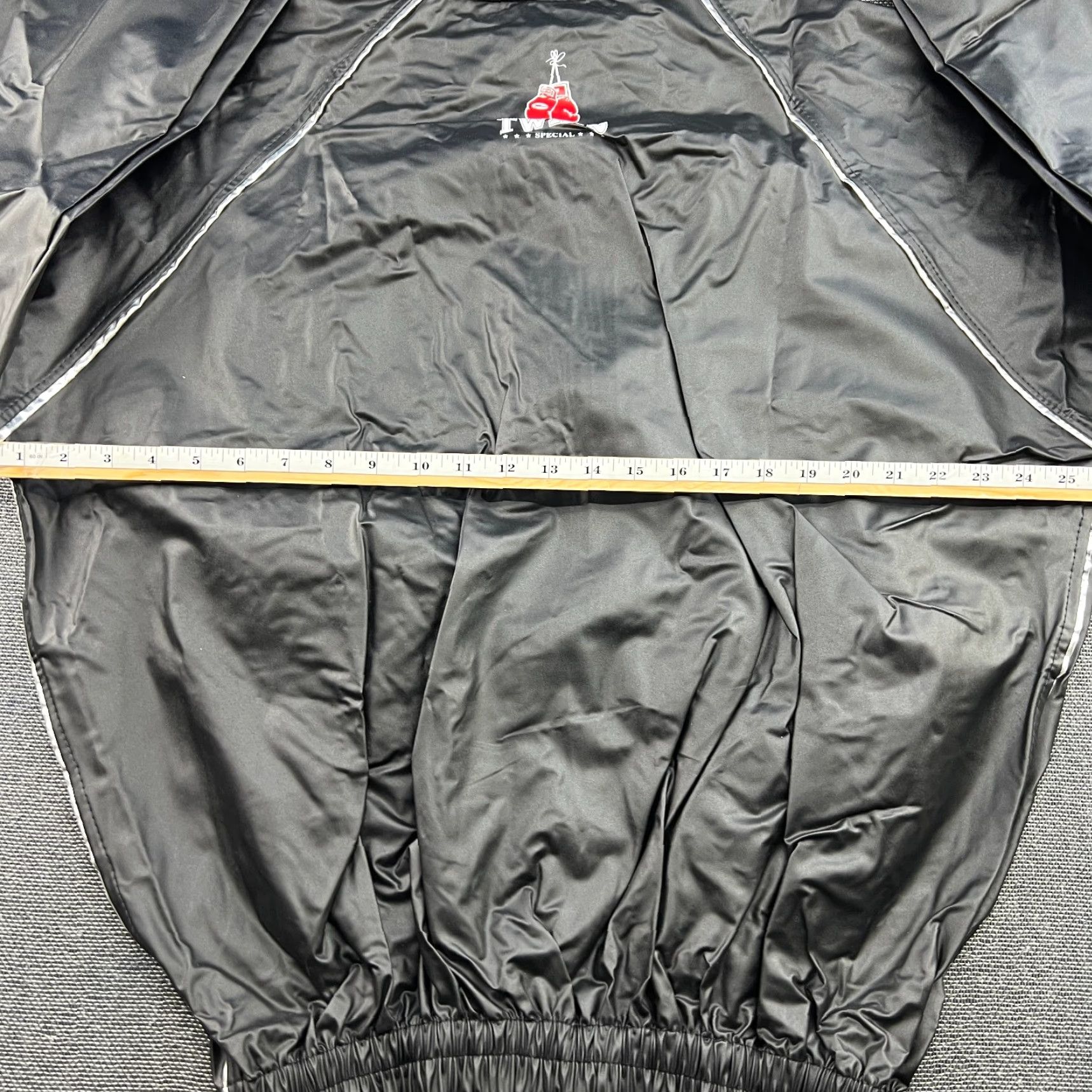 Twins Twins Special Sanuna Jacket Mens 2XL Black Thailand Muay Thai Sweat Track Jacket Full Zip Hooded Pockets Thermal Vintage No Size US XXL / EU 58 / 5 - 7 Thumbnail
