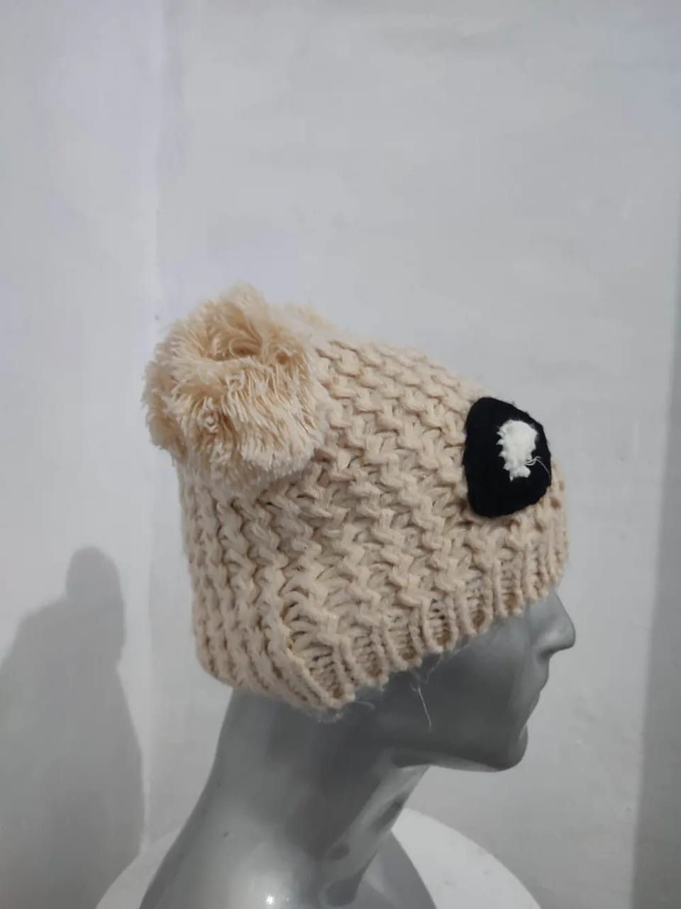 Other Unknown Japanese Cartoon Beanie Hats Size ONE SIZE - 5 Thumbnail
