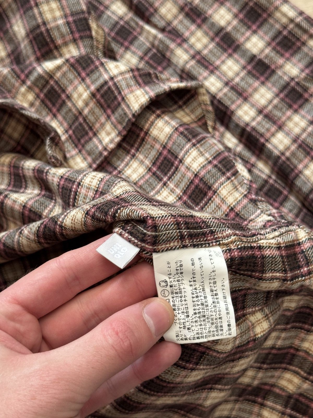 Uniqlo Vintage 00’s Uniqlo Japanese Flannel Shirt Size US XL / EU 56 / 4 - 4 Thumbnail