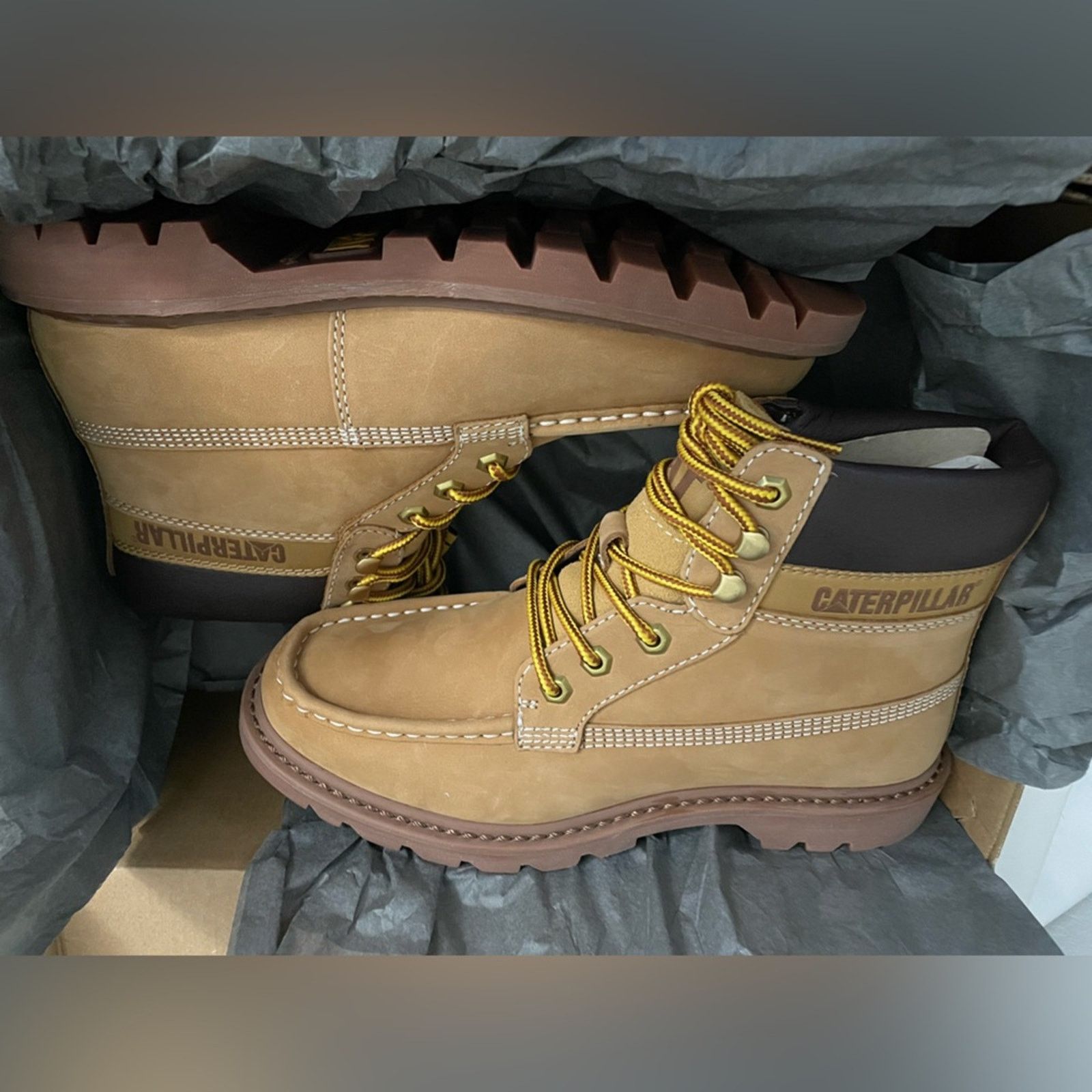 Caterpillar CAT Caterpillar Colorado 2.0 Moc Toe in Honey Reset Men 8 Size US 8 / EU 41 - 10 Thumbnail