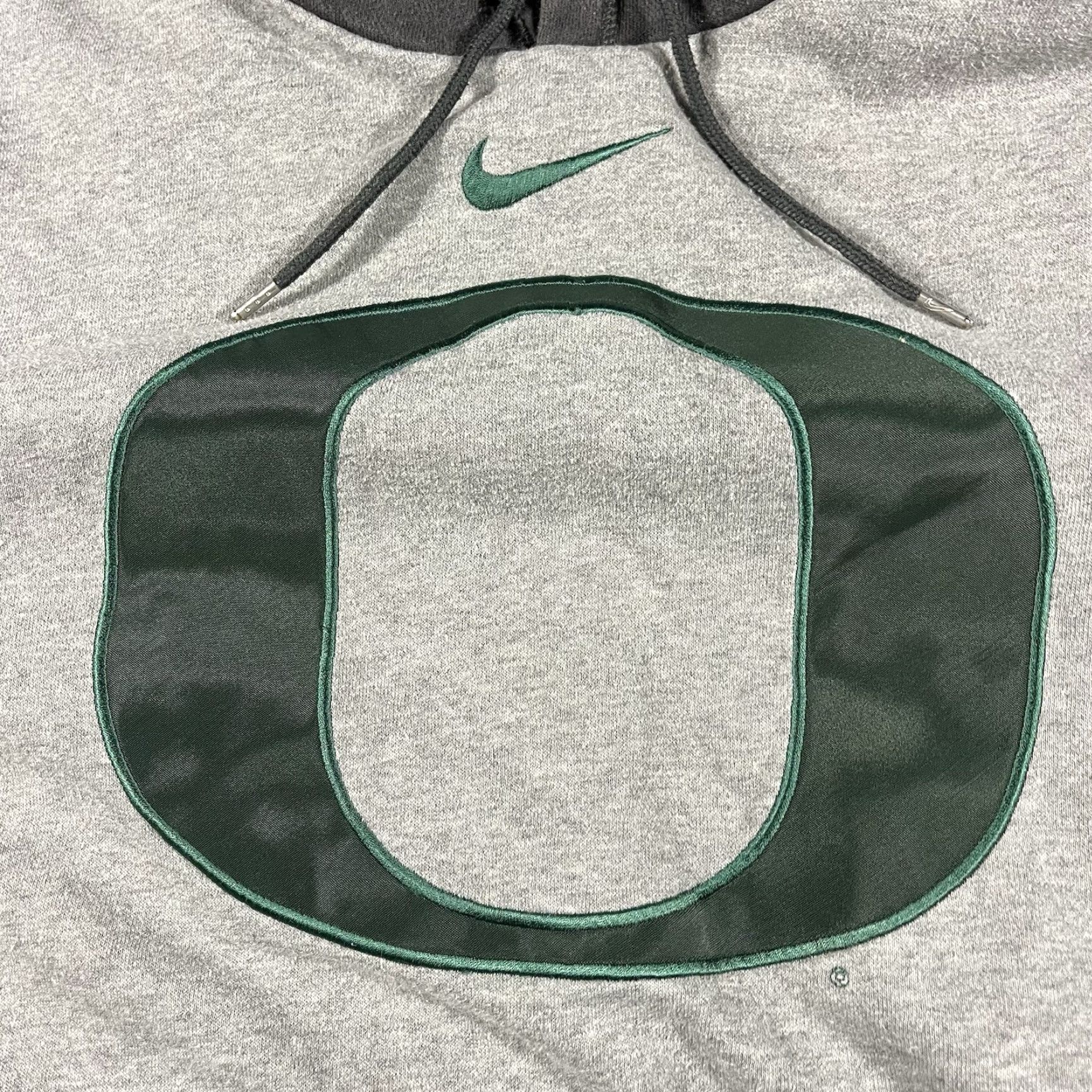 Nike VINTAGE Nike Oregon Ducks Hoodie Medium Grey Green Center Swoosh Logo College Sports Mens Size US M / EU 48-50 / 2 - 3 Thumbnail