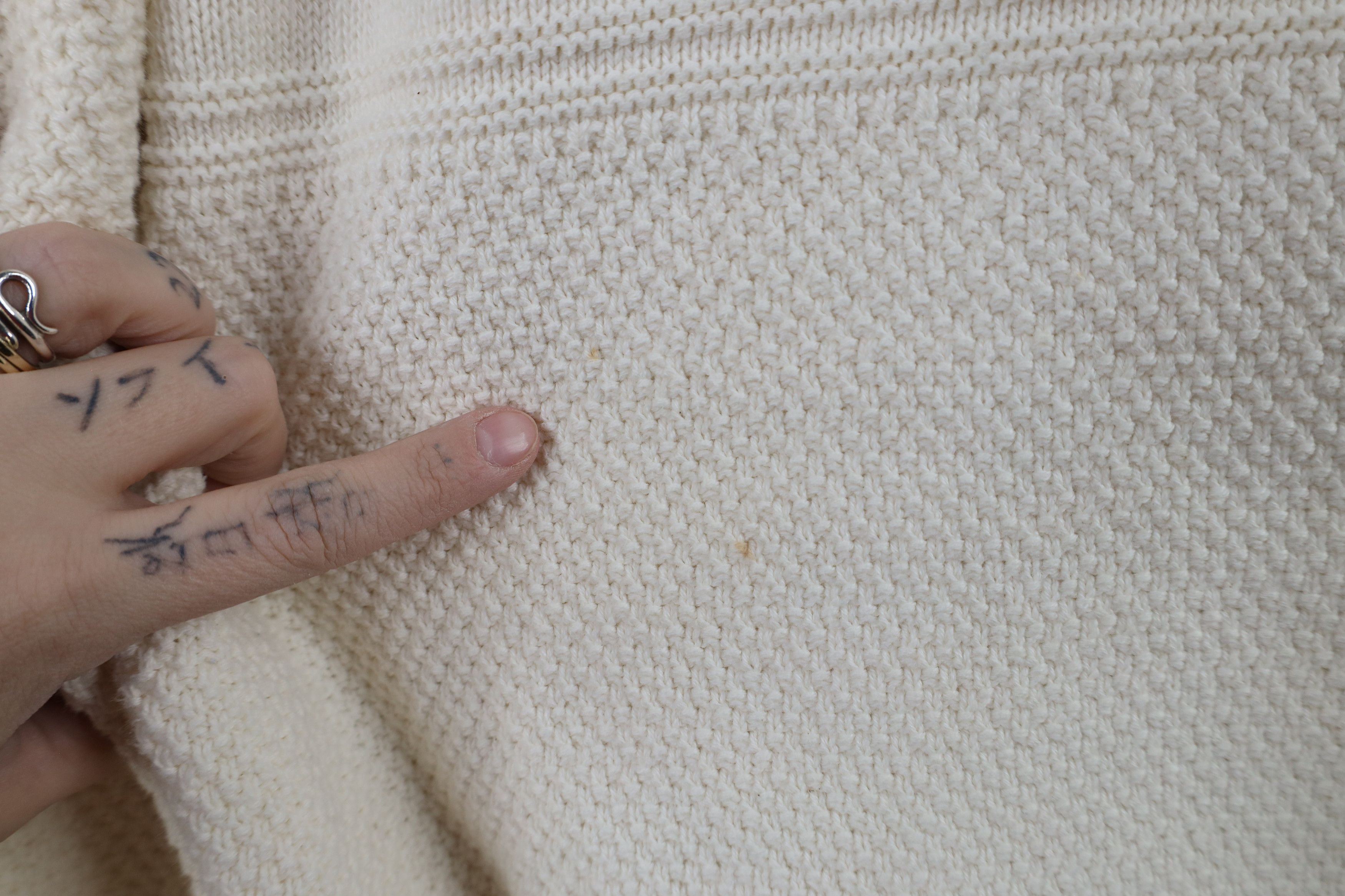 Vintage Vintage 90s Volvo Car Knit Crewneck Sweater Cream USA Size US XXL / EU 58 / 5 - 5 Thumbnail