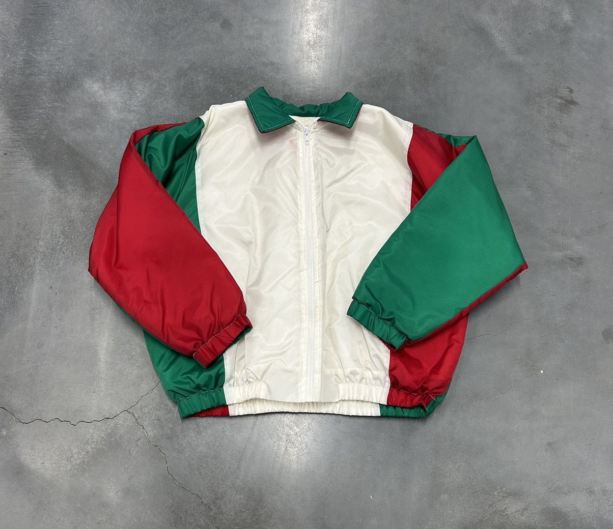 Vintage Vintage Italian nylon Jacket Size US L / EU 52-54 / 3 - 1 Thumbnail