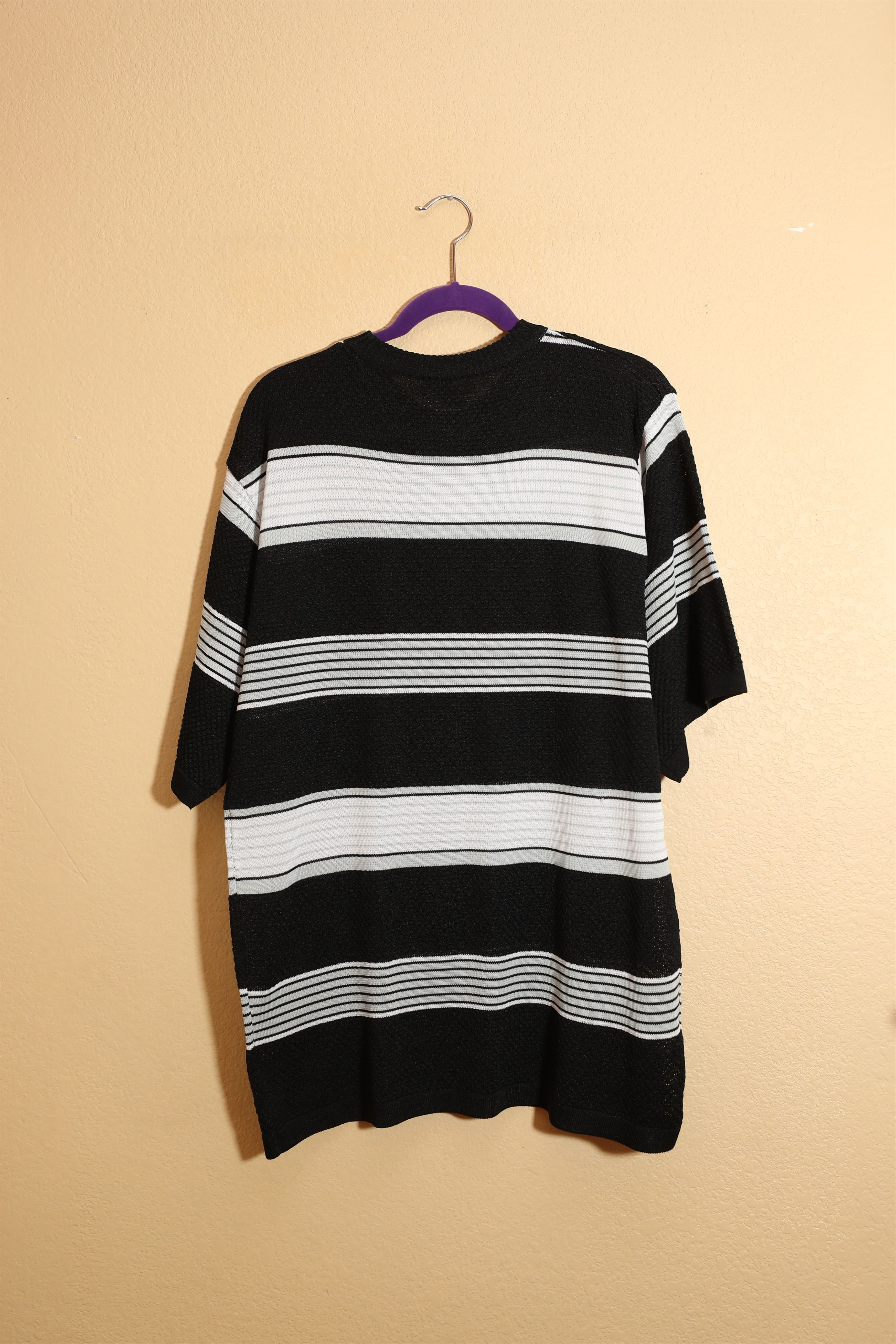 Other Hip Hop History Knit Black & White Striped Shirt (XXL) Size US XXL / EU 58 / 5 - 2 Thumbnail