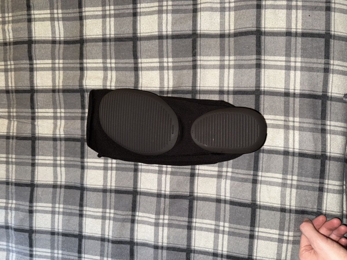 Kanye West × Yeezy YZY Pods Size 2 Size US 10 / EU 43 - 4 Thumbnail