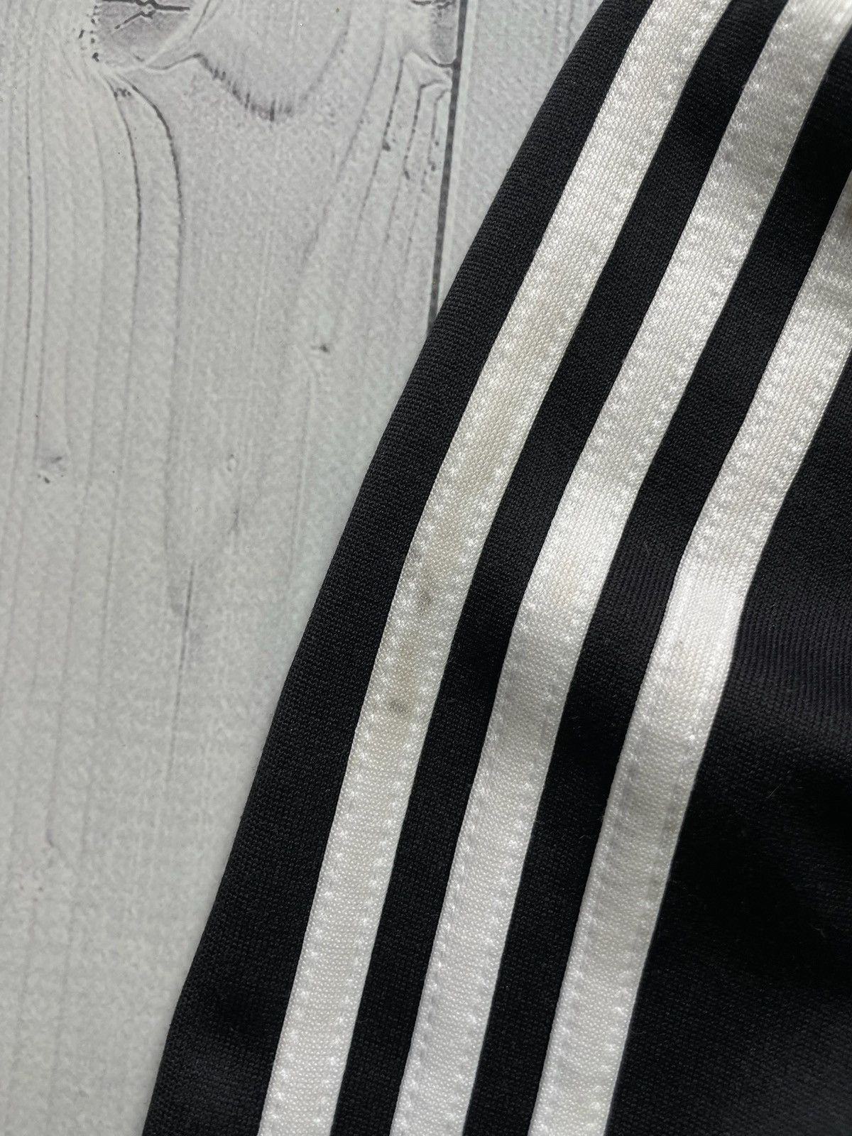 Adidas × Vintage Vintage adidas originals bomber jacket size S Size US S / EU 44-46 / 1 - 3 Thumbnail