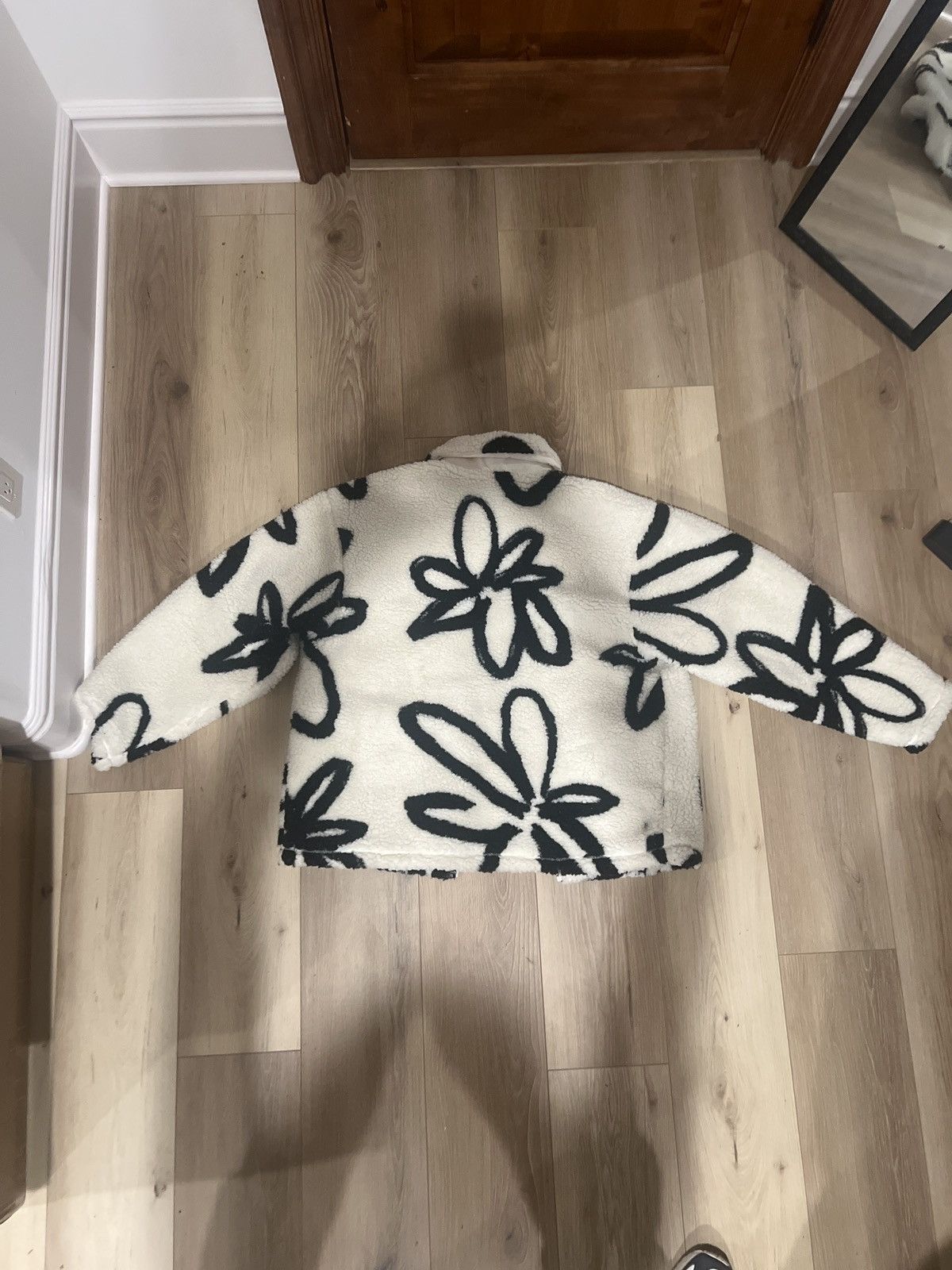 Obey Obey White + Black Flower Design Zip Up Sweater Size US L / EU 52-54 / 3 - 4 Thumbnail