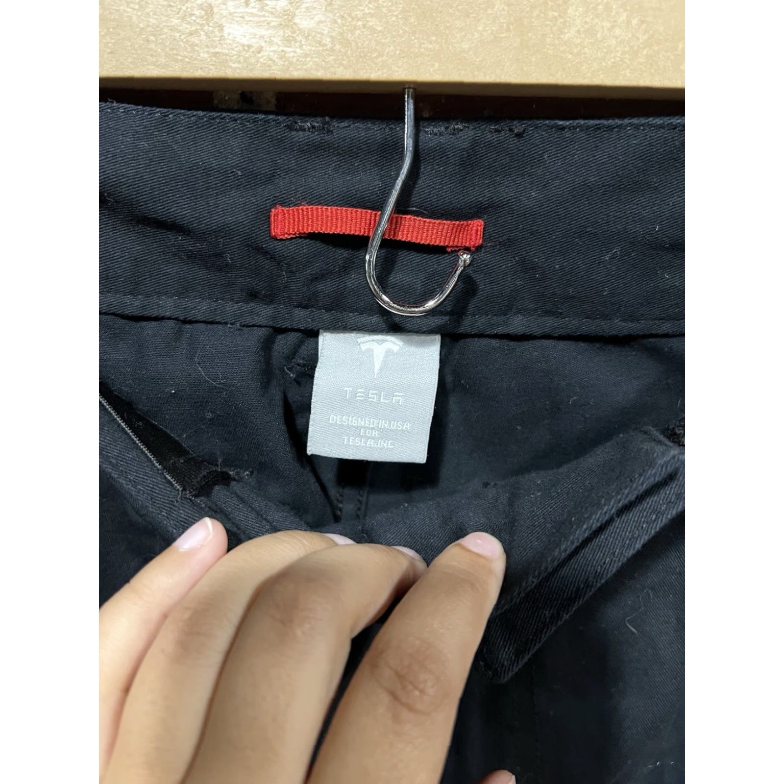 Vintage Tesla Embroidered Cargo Pants Men 40 x 30 Black Regular Pants Size US 40 / EU 56 - 2 Thumbnail