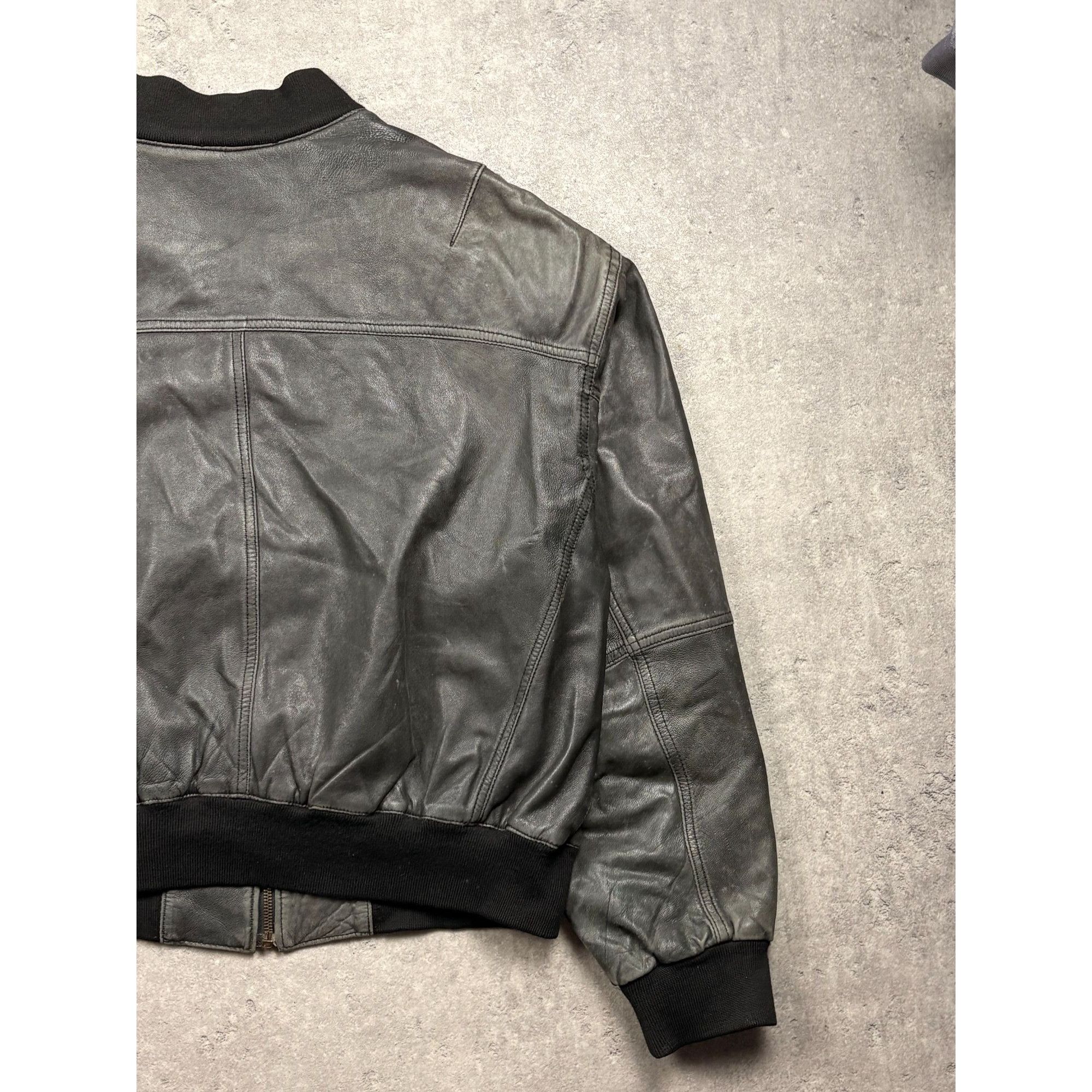 Japanese Brand Vintage McFlues Black Leather Bomber Jacket With Ribbed Trim Size US L / EU 52-54 / 3 - 8 Thumbnail