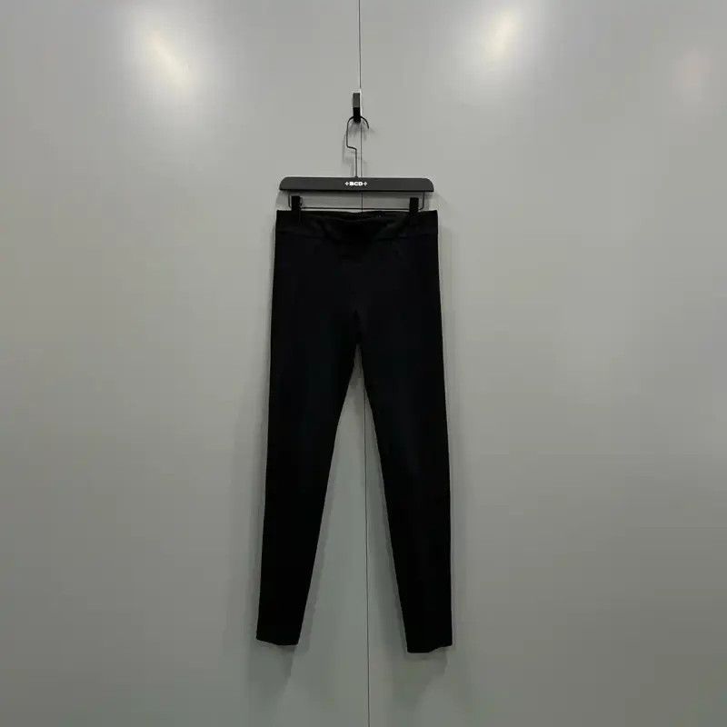 Burberry Burberry Black Cotton Casual Women's Pants Size 28" / US 6 / IT 42 - 1 Thumbnail