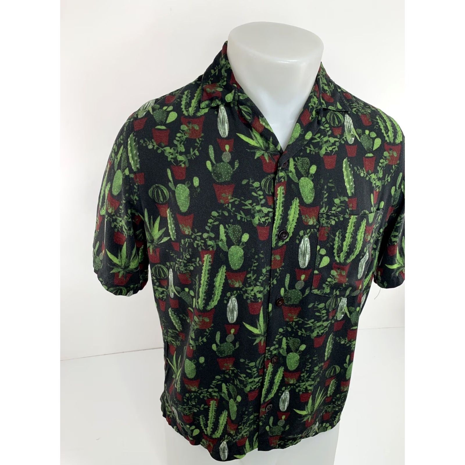Portuguese Flannel PORTUGUESE FLANNEL Shirt Mens S Short Sleeve Black CACTUS ALL OVER POTtED PLANTS Button-Up - 90s? Size US S / EU 44-46 / 1 - 2 Thumbnail