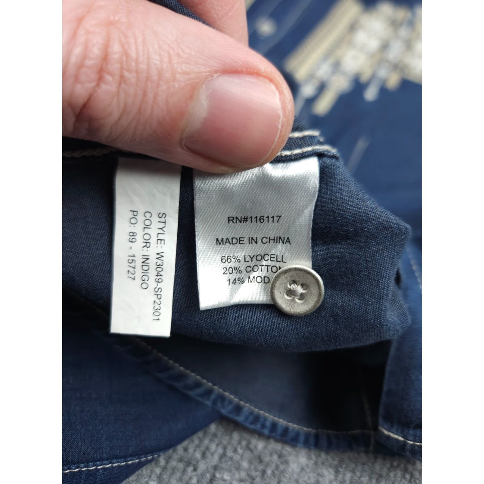 Denime Overland Chambray Denim Embroidered Shirt Women's Large Blue Button Up Western Shirt Size L / US 10 / IT 46 - 6 Thumbnail