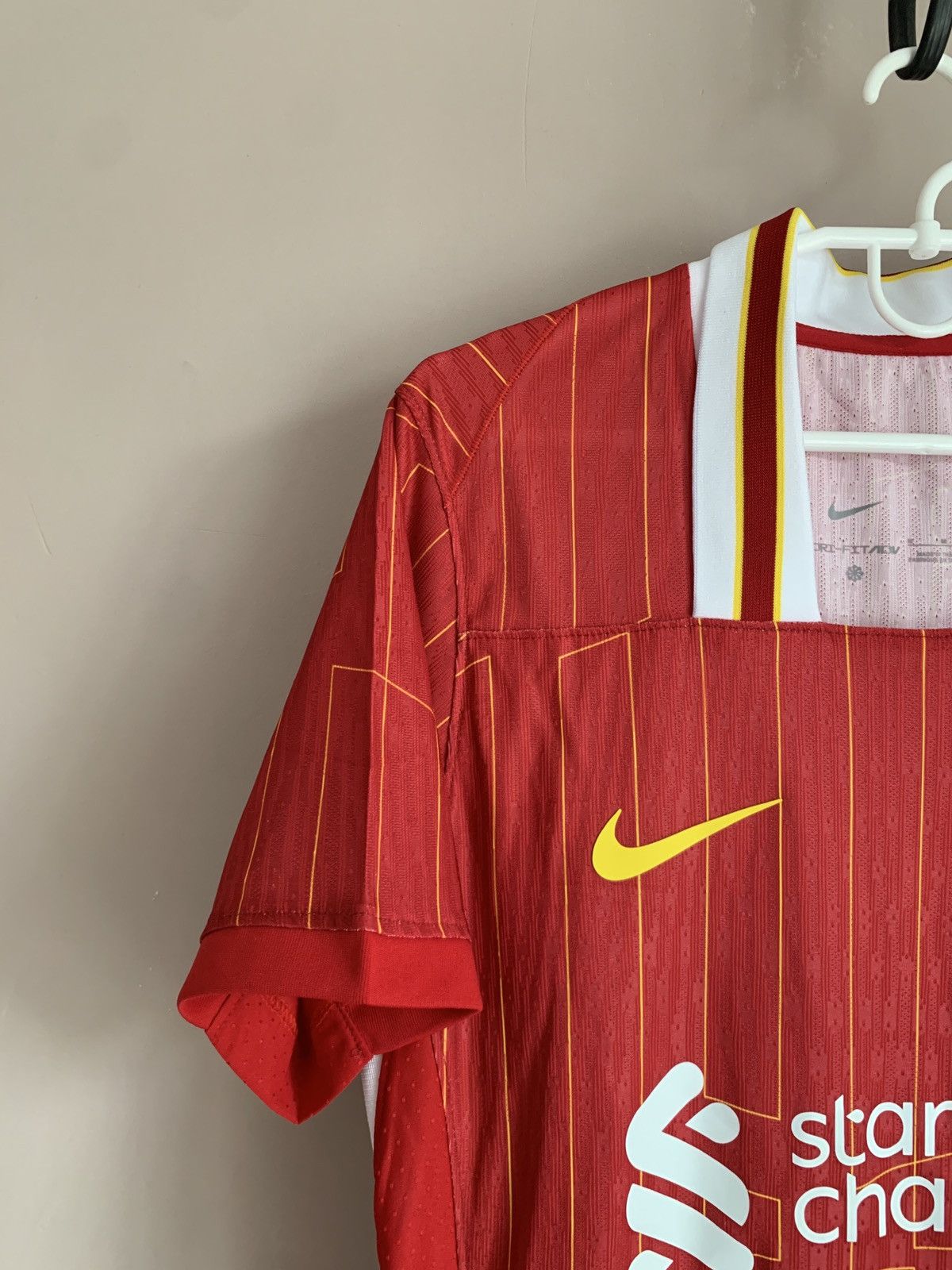 Nike England Home Football Shirt Nike Soccer Jersey Size M Size US M / EU 48-50 / 2 - 4 Thumbnail
