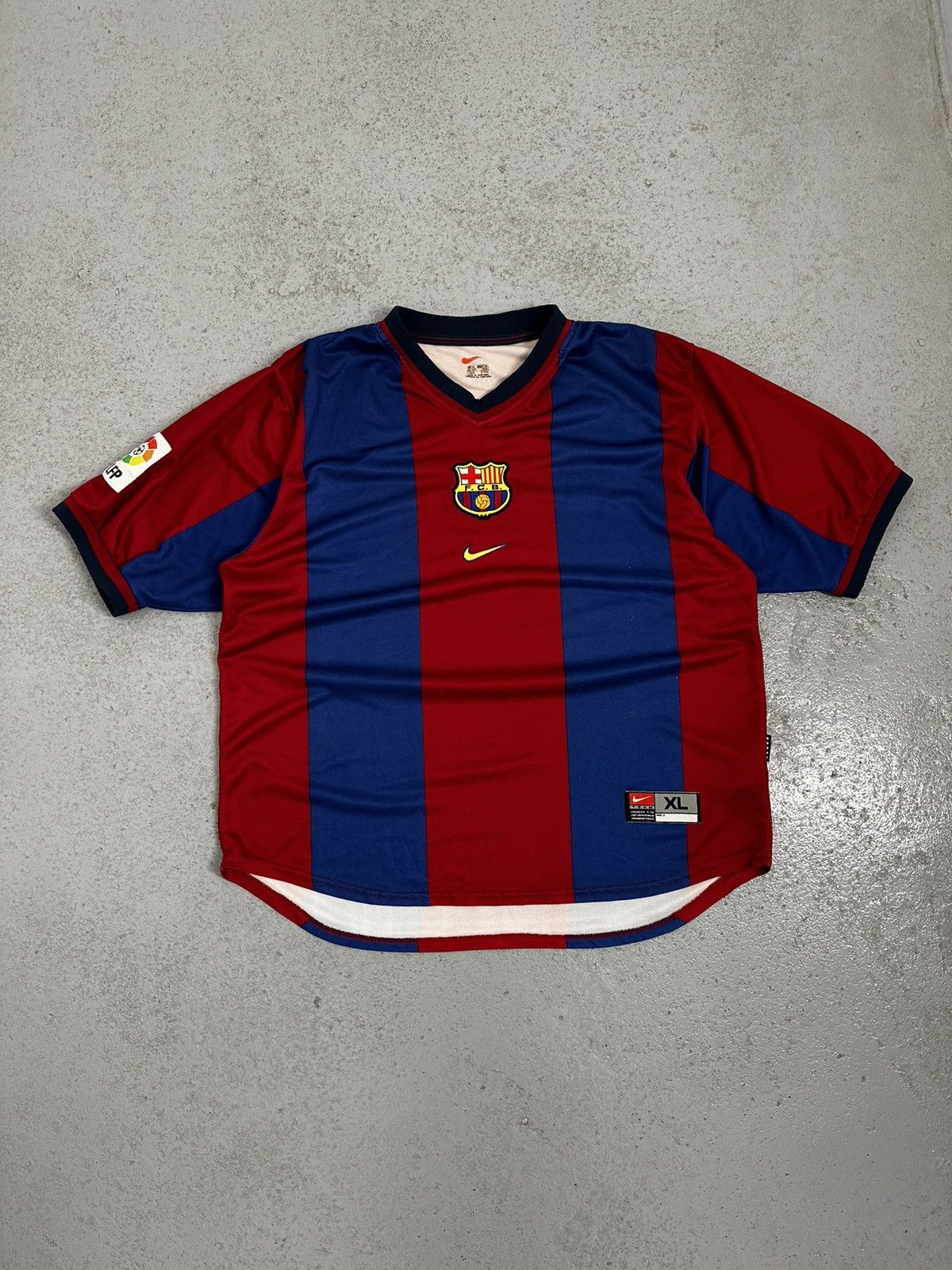 Nike Barcelona 1998/99 Nike Home Jersey Size US XL / EU 56 / 4 - 1 Thumbnail