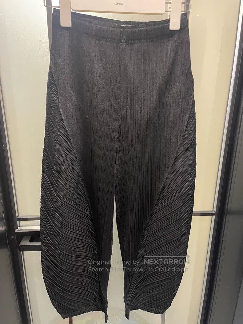 Issey Miyake Issey Miyake size:3 Black Asymmetric Pants Size 42" / US 20 - 1 Thumbnail