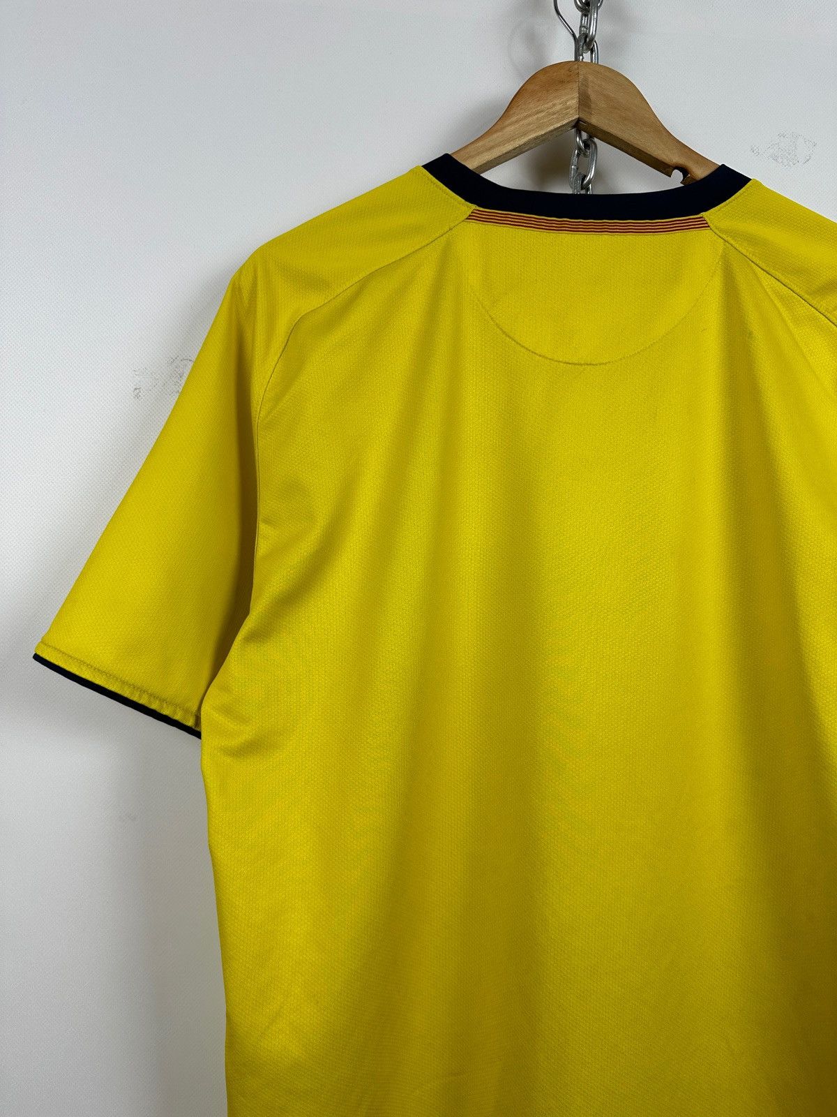 Nike 2008/09 Nike FC Barcelona Vintage Soccer Jersey Size US L / EU 52-54 / 3 - 15 Thumbnail