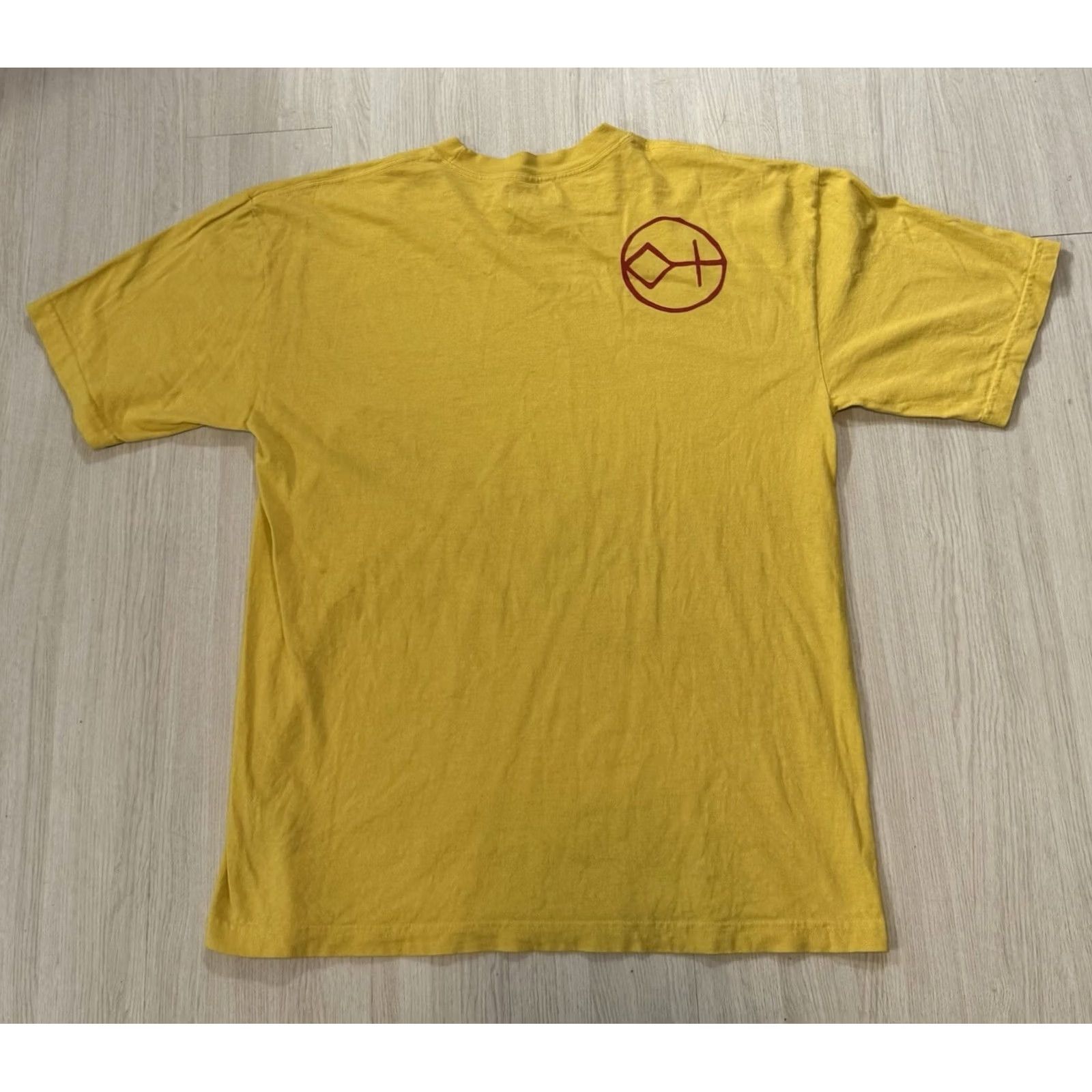 Vintage Diamond Cross Ranch Jackson Hole Ski Club Shirt Large Men Crew Neck Short Sleeve Yellow Graphic Print Vintage No Size US L / EU 52-54 / 3 - 2 Thumbnail