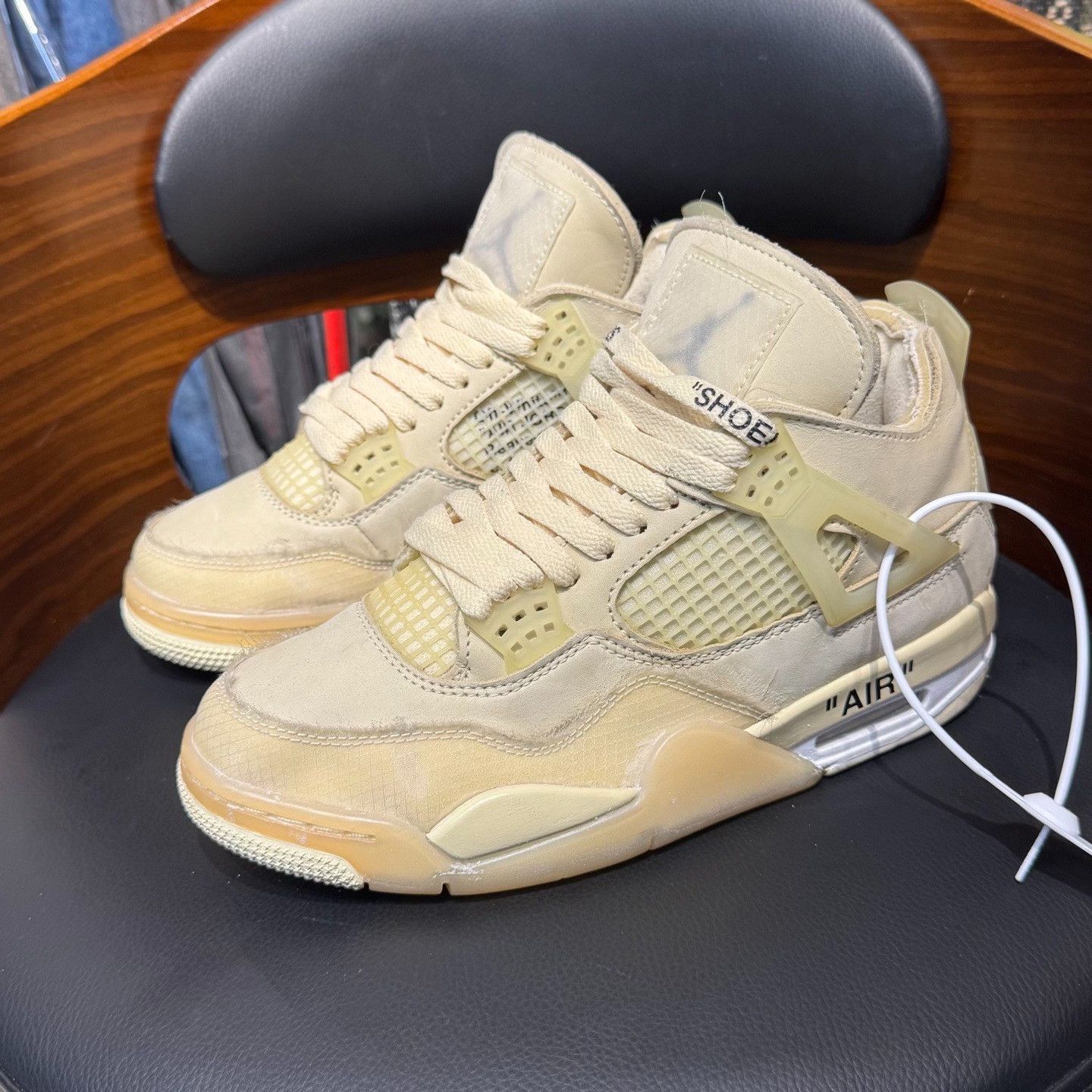Nike Nike AJ4 Collab White Lowtop Sneakers 6 Men Size US 6 / EU 39 - 1 Thumbnail