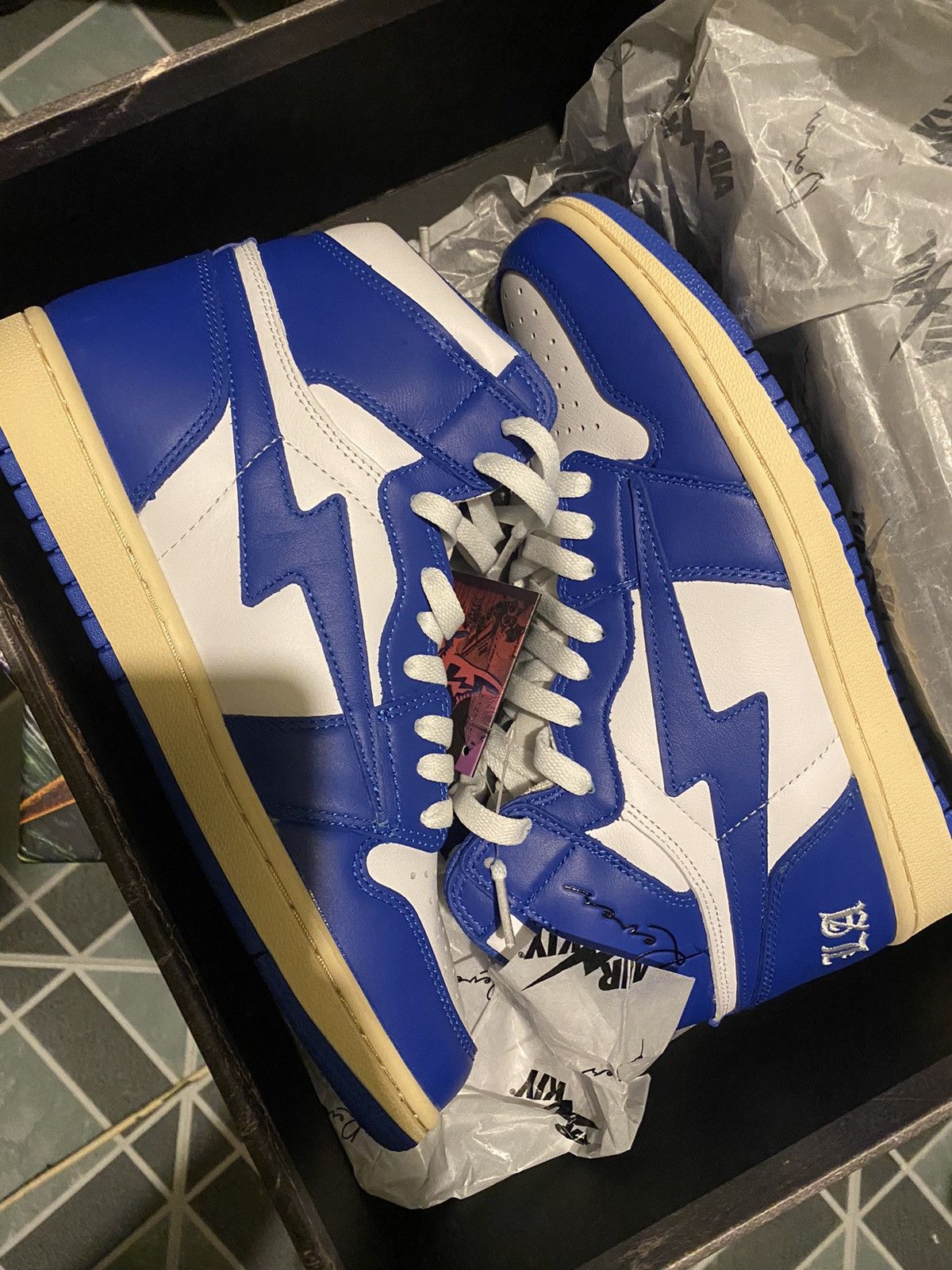 Kool Kiy/Air Kiy BLUE LA (Size 8). SUPER RARE BRAND NEW!!