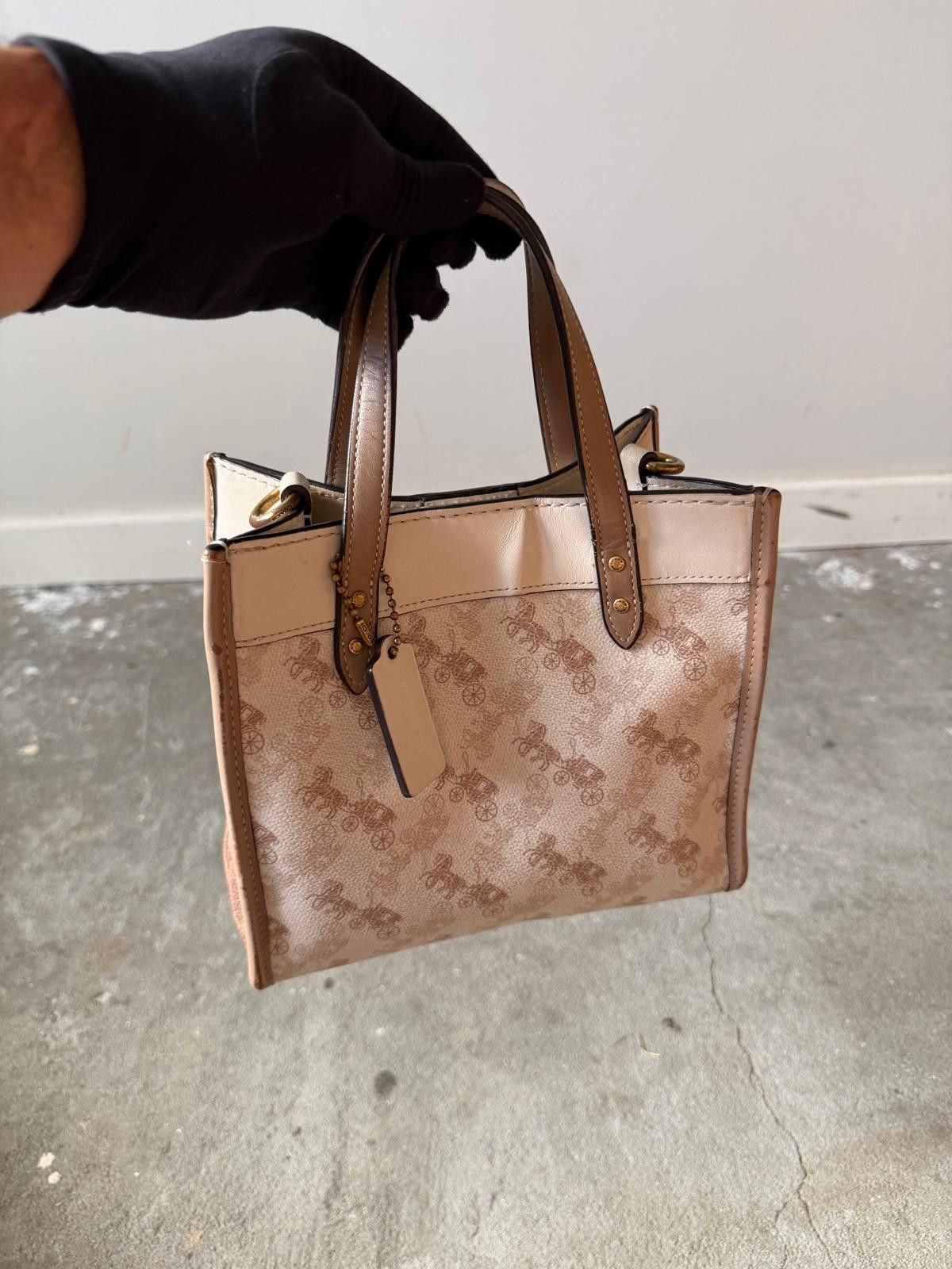 Coach Coach Field 22 Horse Carriage Tote Bag Brown/White Size ONE SIZE - 5 Thumbnail