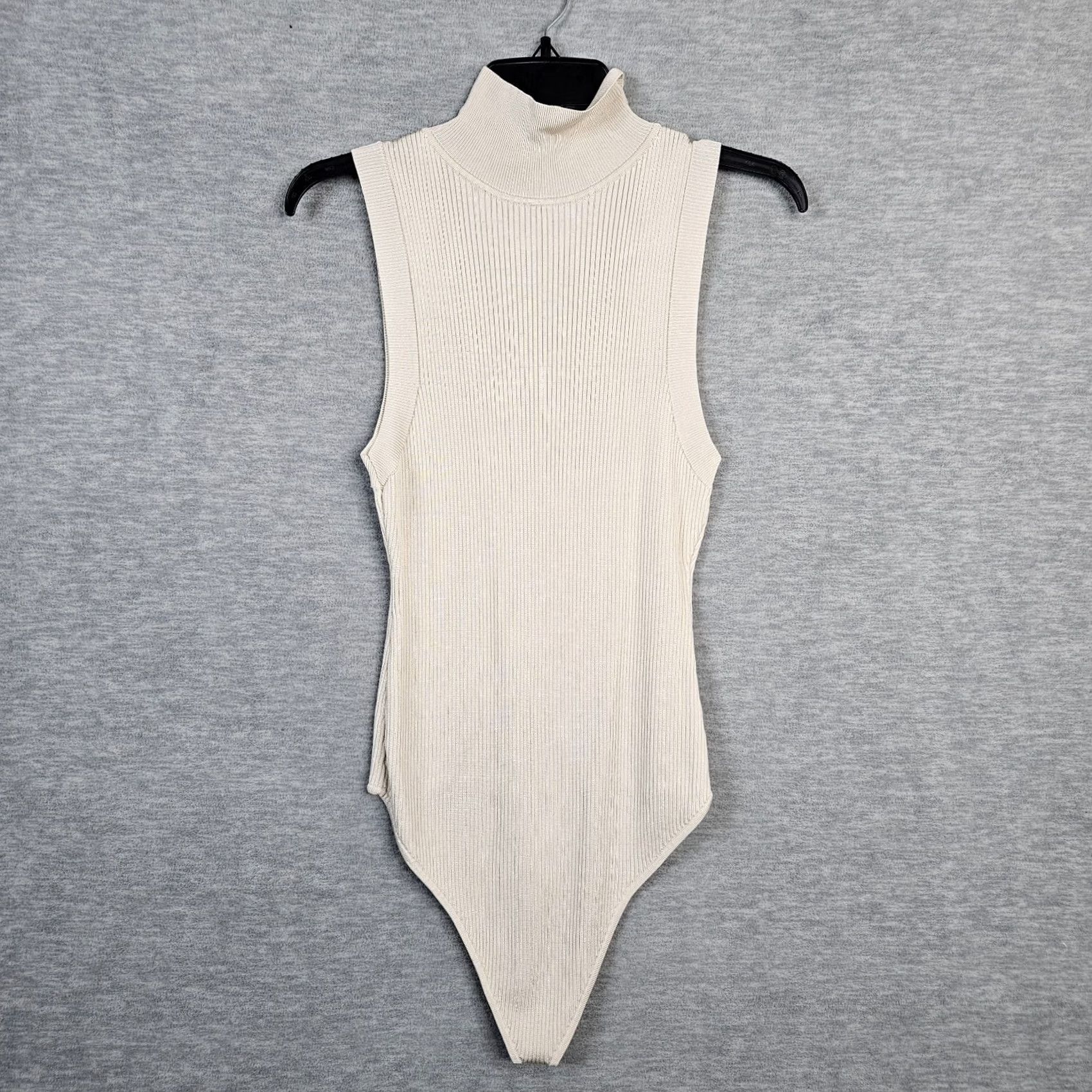 Good American Good American Ivory Ribbed Mock Neck Knit Bodysuit Size 3 Women’s Short Sleeve Cotton Blend Regular Slim? (Note: cannot add speculative keywords) Size XS / US 0-2 / IT 36-38 - 2 Thumbnail