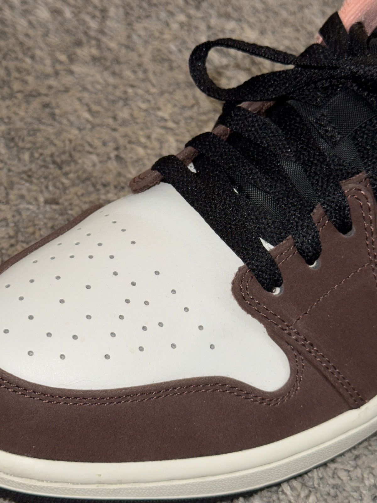 Jordan Brand Jordan 1 Low Mocha Size US 11 / EU 44 - 15 Thumbnail