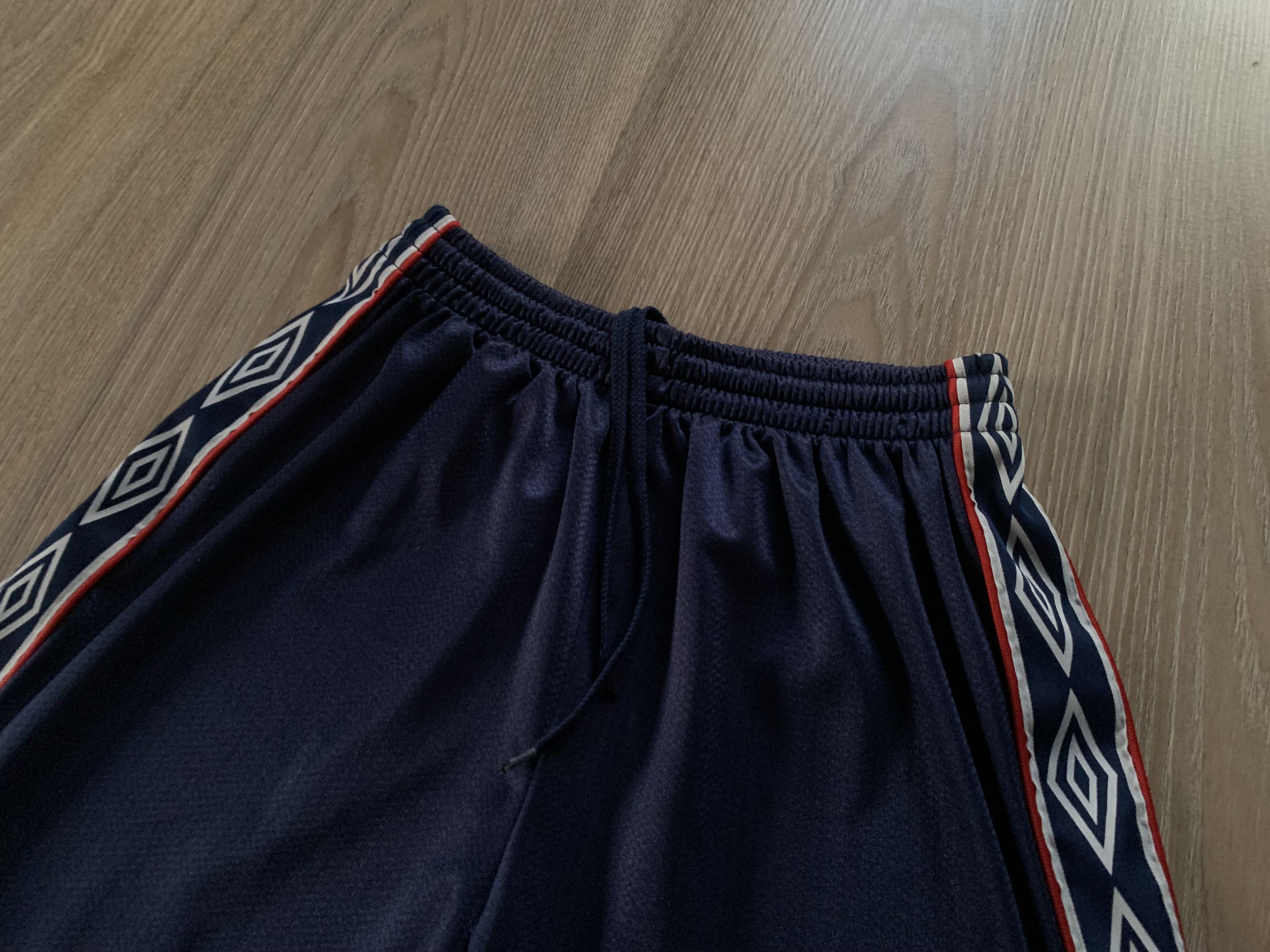 Umbro Vintage Umbro Lampass Blue Training Shorts Size US 30 / EU 46 - 4 Thumbnail