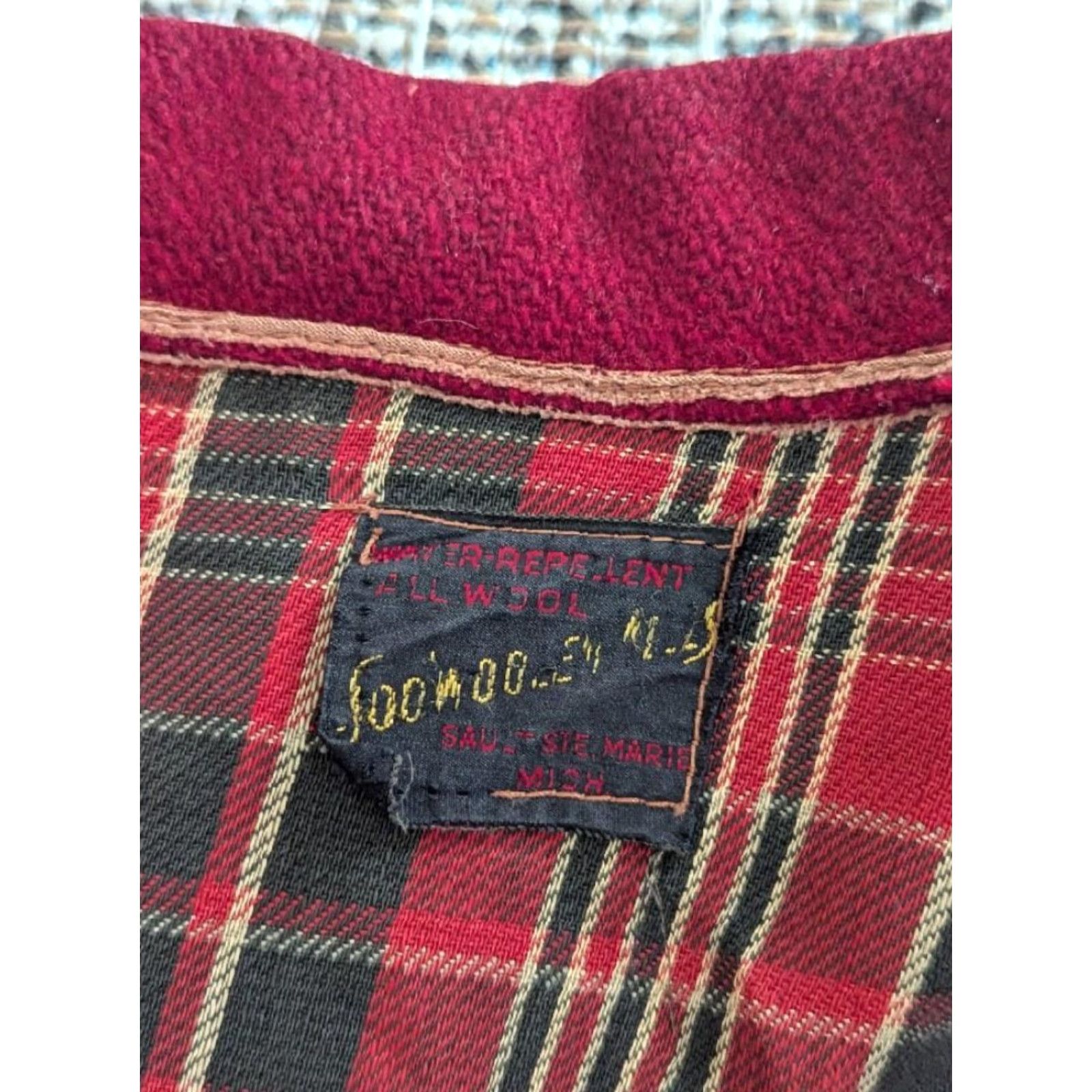 Vintage VINTAGE Soo Woolen Mills jacket Coat Men M Red Boiled Wool 40 1950s Mackinaw Hunting Woolen Mills SOO WOOLEN MILLS jacket Coat 40 Red Mens Size US M / EU 48-50 / 2 - 4 Thumbnail