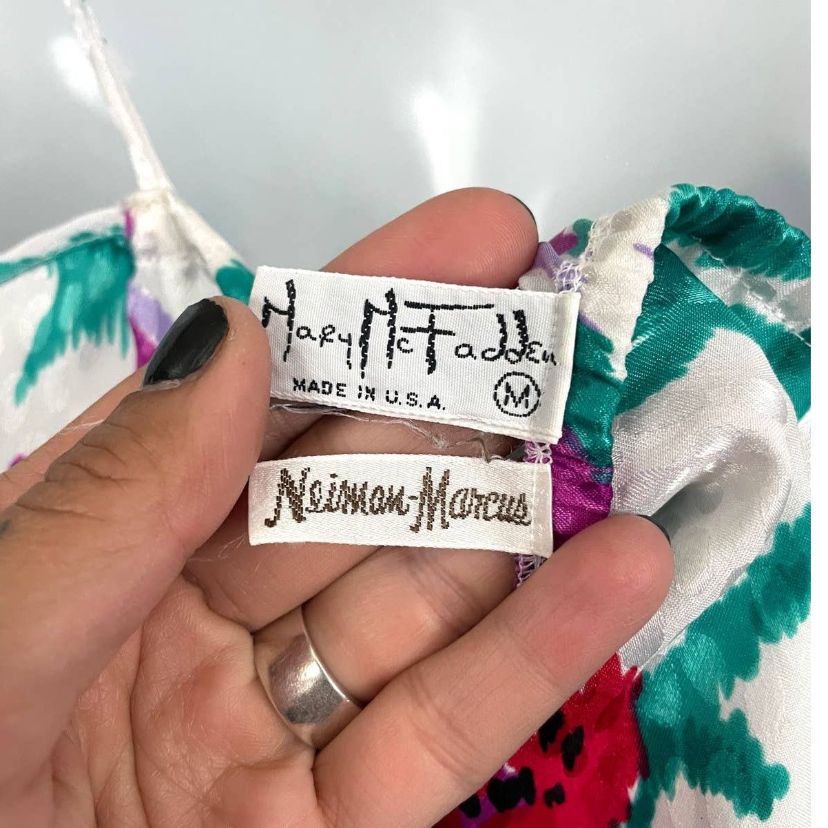 Neiman Marcus VTG Neiman Marcus Floral Nightgown Robe Set Mary McFadden Size ONE SIZE - 4 Thumbnail