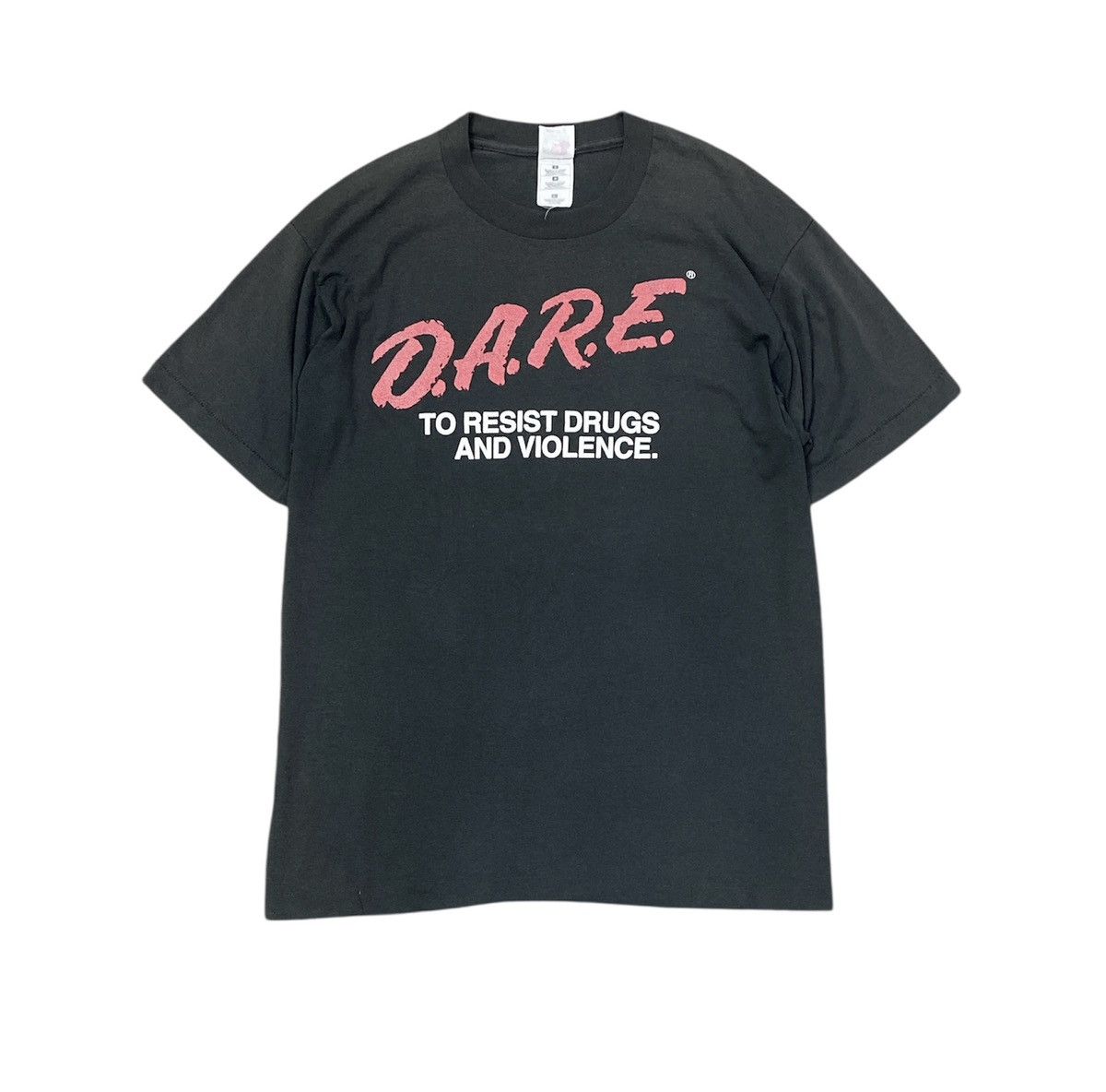 Vintage Vintage Faded D.A.R.E "to resists drug and violence" Size US L / EU 52-54 / 3 - 1 Thumbnail