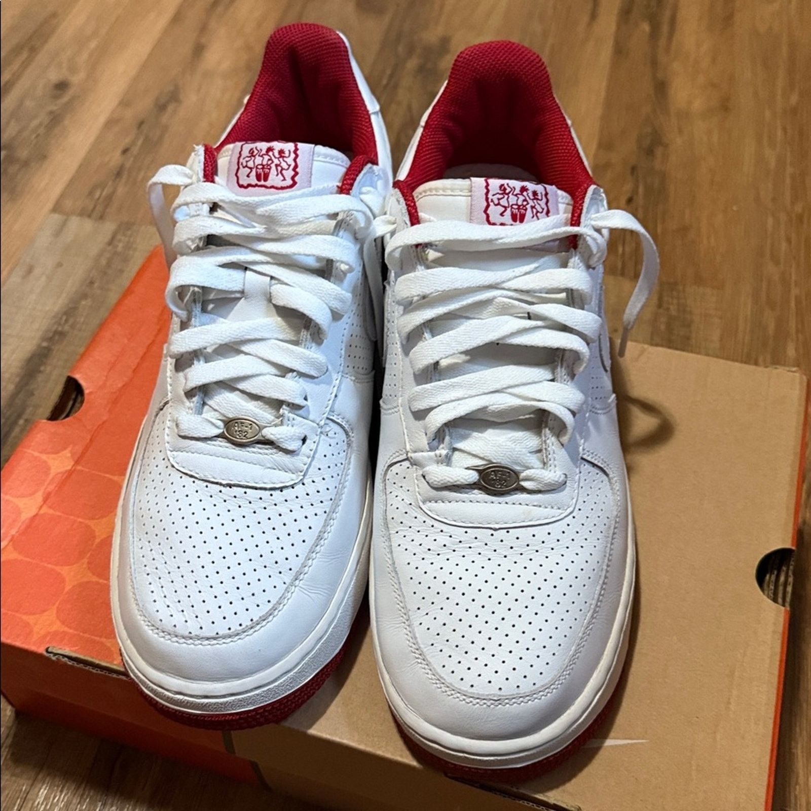 Nike 2005 Nike Air Force 1 Size US 10.5 / EU 43-44 - 4 Thumbnail