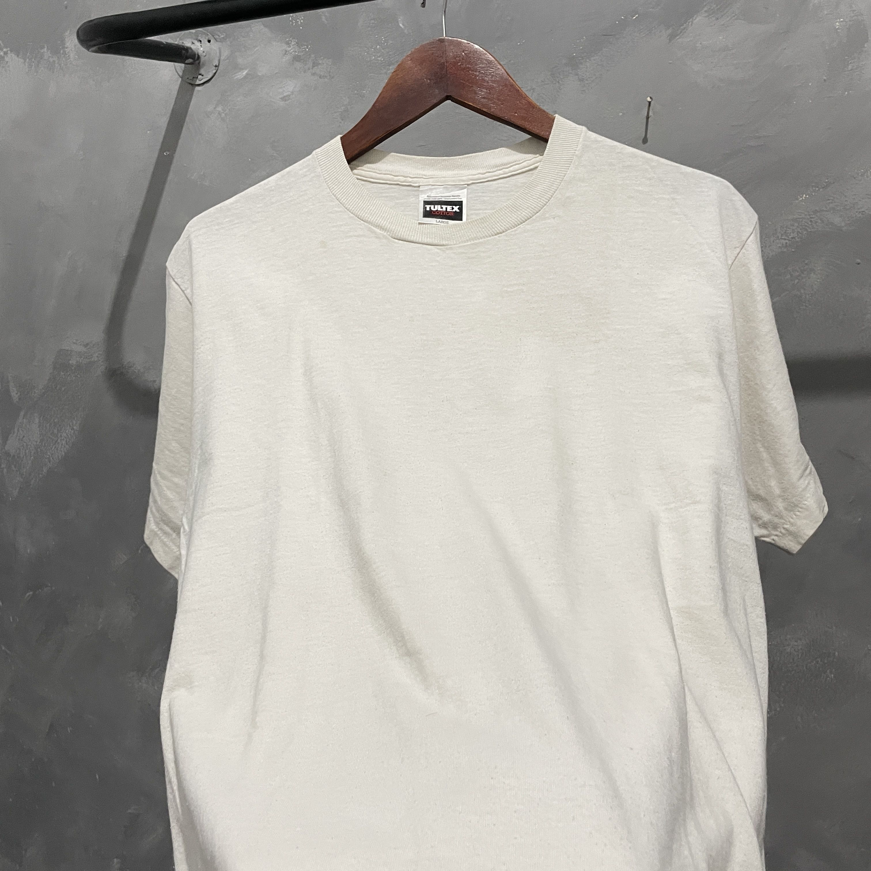 Vintage Rare Vintage 90s White Blank T Shirt Size US L / EU 52-54 / 3 - 4 Thumbnail