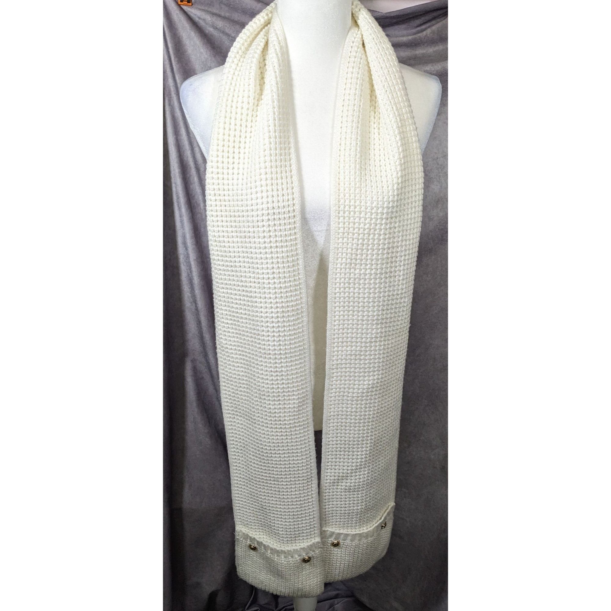Michael Kors Michael Kors Cream Knit Rectangle Scarf With Pockets Size ONE SIZE - 6 Thumbnail