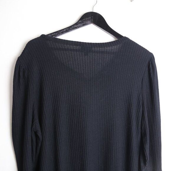 Torrid Torrid Light Weight Rib Hacci Henley Deep Black Top Size 1X Size XL / US 12-14 / IT 48-50 - 7 Thumbnail