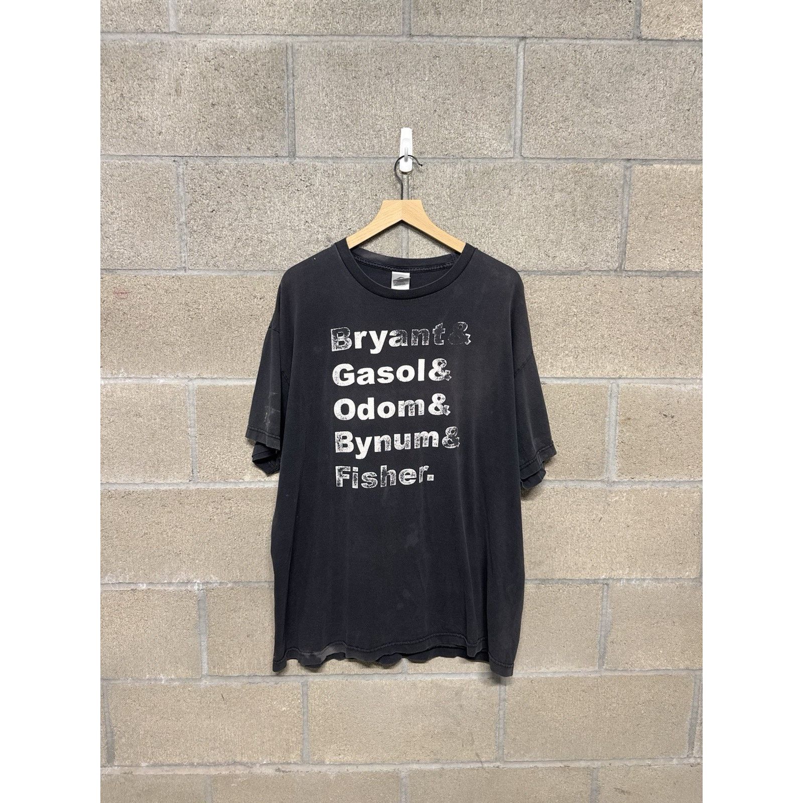 Alstyle Vintage Bryant Gasol Odom Bynum Fisher Faded T Shirt Men 2xl Size US XXL / EU 58 / 5 - 1 Thumbnail