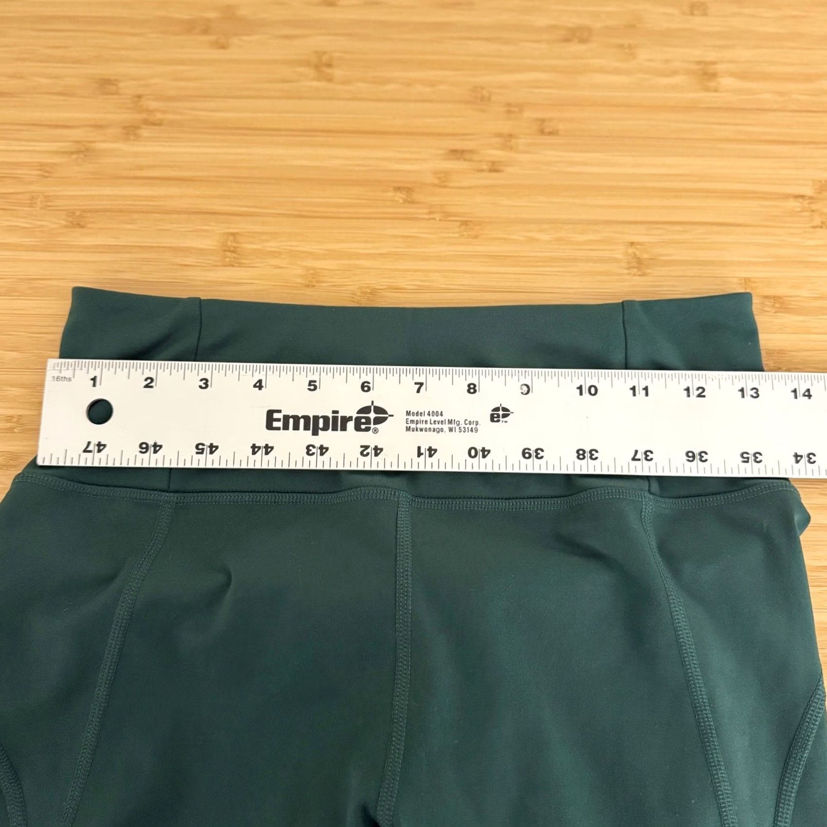 Girlfriend Collective VINTAGE Girlfriend Collective Compressive High Rise Leggings Moss Green M Activewear Size 32" / US 10 / IT 46 - 7 Thumbnail