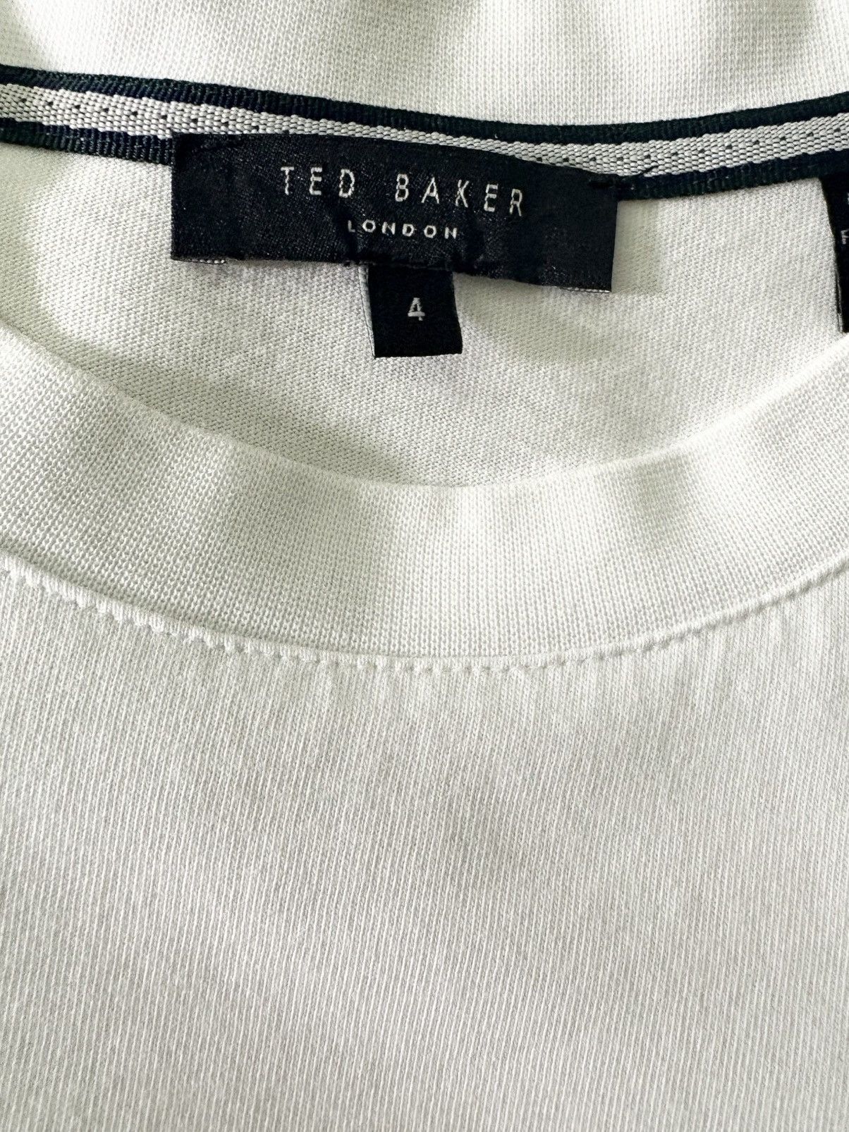 Ted Baker Ted baker t shirt with floral pattern Size US M / EU 48-50 / 2 - 3 Thumbnail