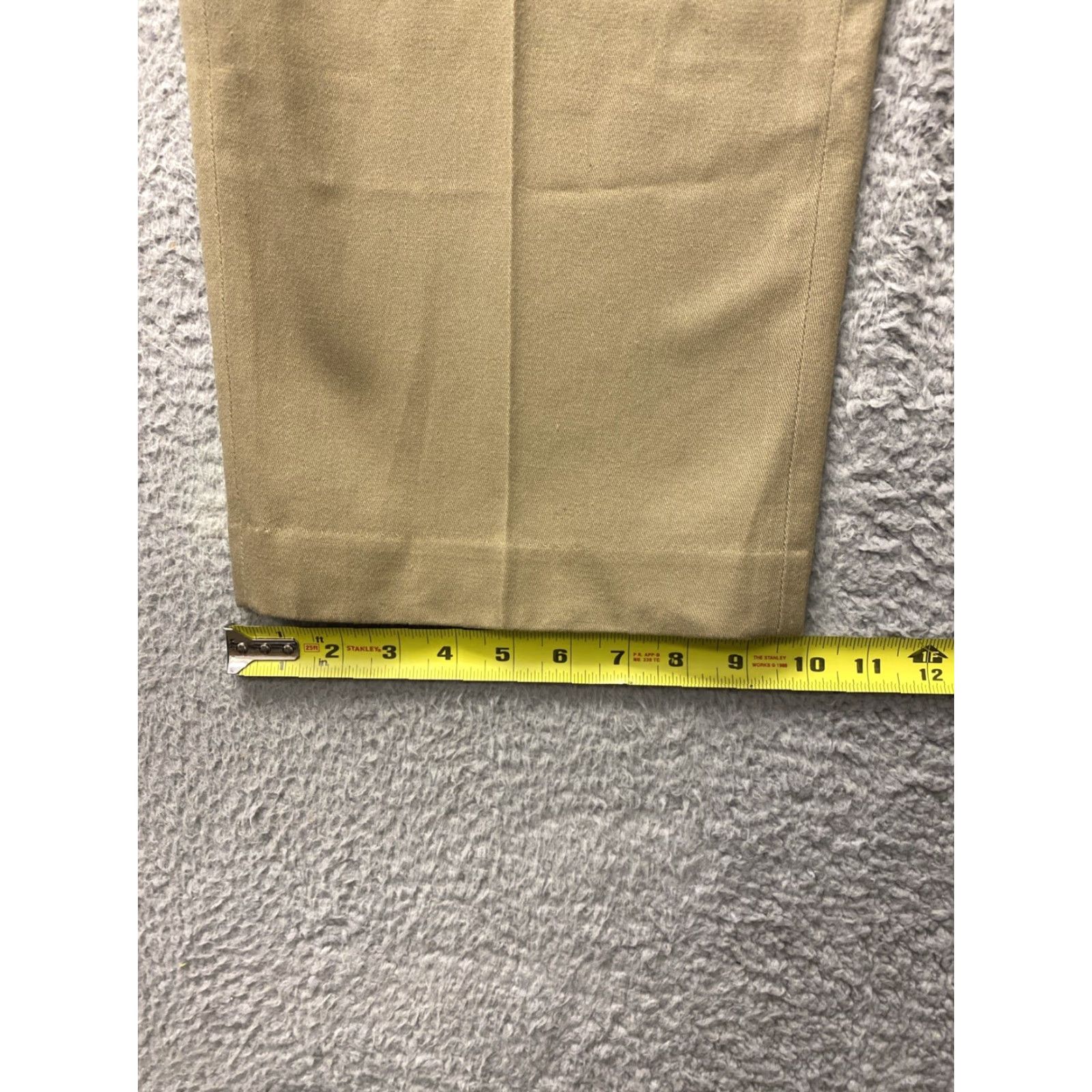 Eddie Bauer VINTAGE Eddie Bauer Chino Pants Men's 42x30 Khaki Corduroy /163-34 Green Casual Travel Relaxed Straight Pockets 42 Regular Size US 42 / EU 58 - 5 Thumbnail