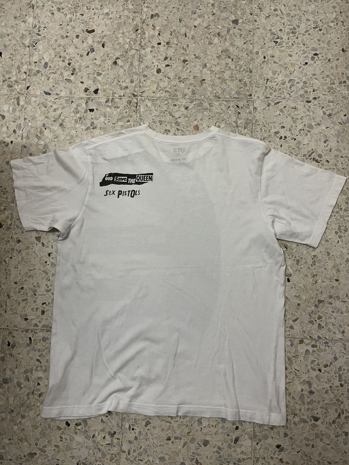 Band Tees Sex Pistols X uniqlo Size US XL / EU 56 / 4 - 3 Thumbnail