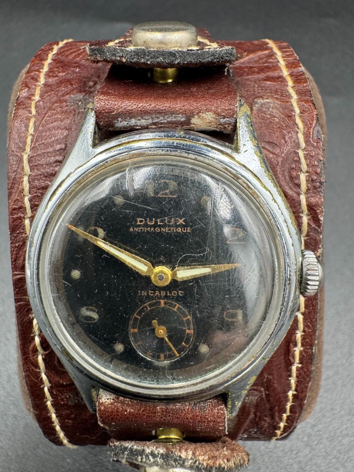 Duluth Trading Company Vintage 1950s Dulux Antimagnetique Incabloc Black Gilt Dial Size ONE SIZE - 1 Thumbnail
