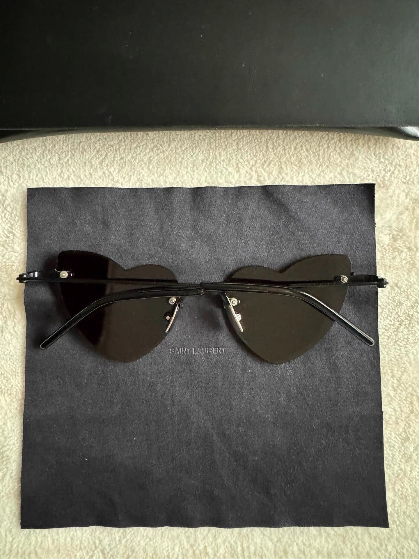 Saint Laurent Paris Saint Laurent Heart-shaped Sunglasses K33 Size ONE SIZE - 4 Thumbnail