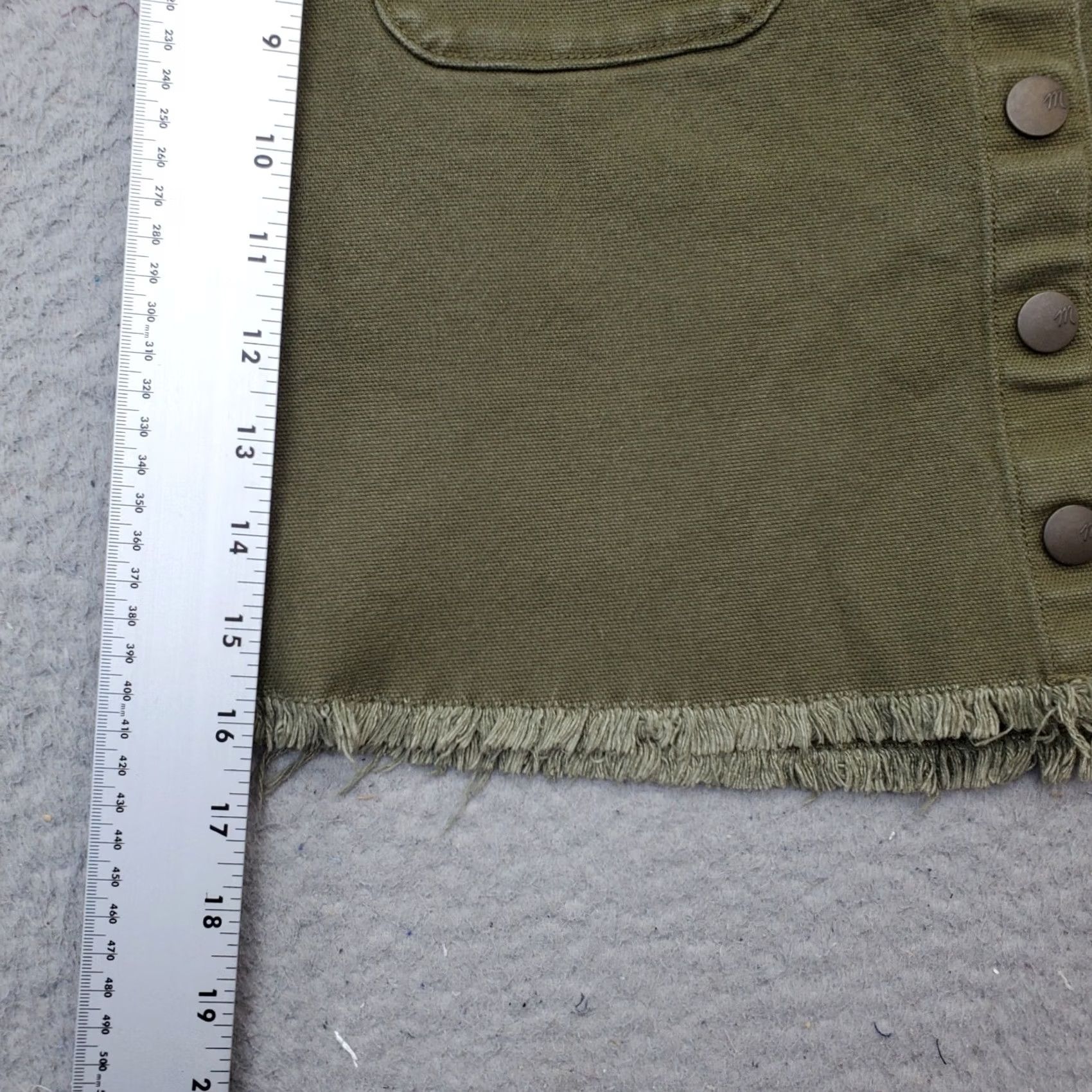 Madewell Madewell Womens Size 2 Green Canvas A-Line Skirt Frayed Hem Patch Pocket Snap Front Short 2 Size 26" / US 2 / IT 38 - 3 Thumbnail