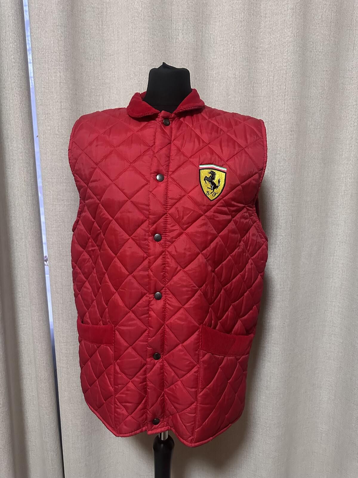 Ferrari Ferrari Vintage 1996 Formula 1 F1 Vest Red Quilted Size US L / EU 52-54 / 3 - 1 Thumbnail