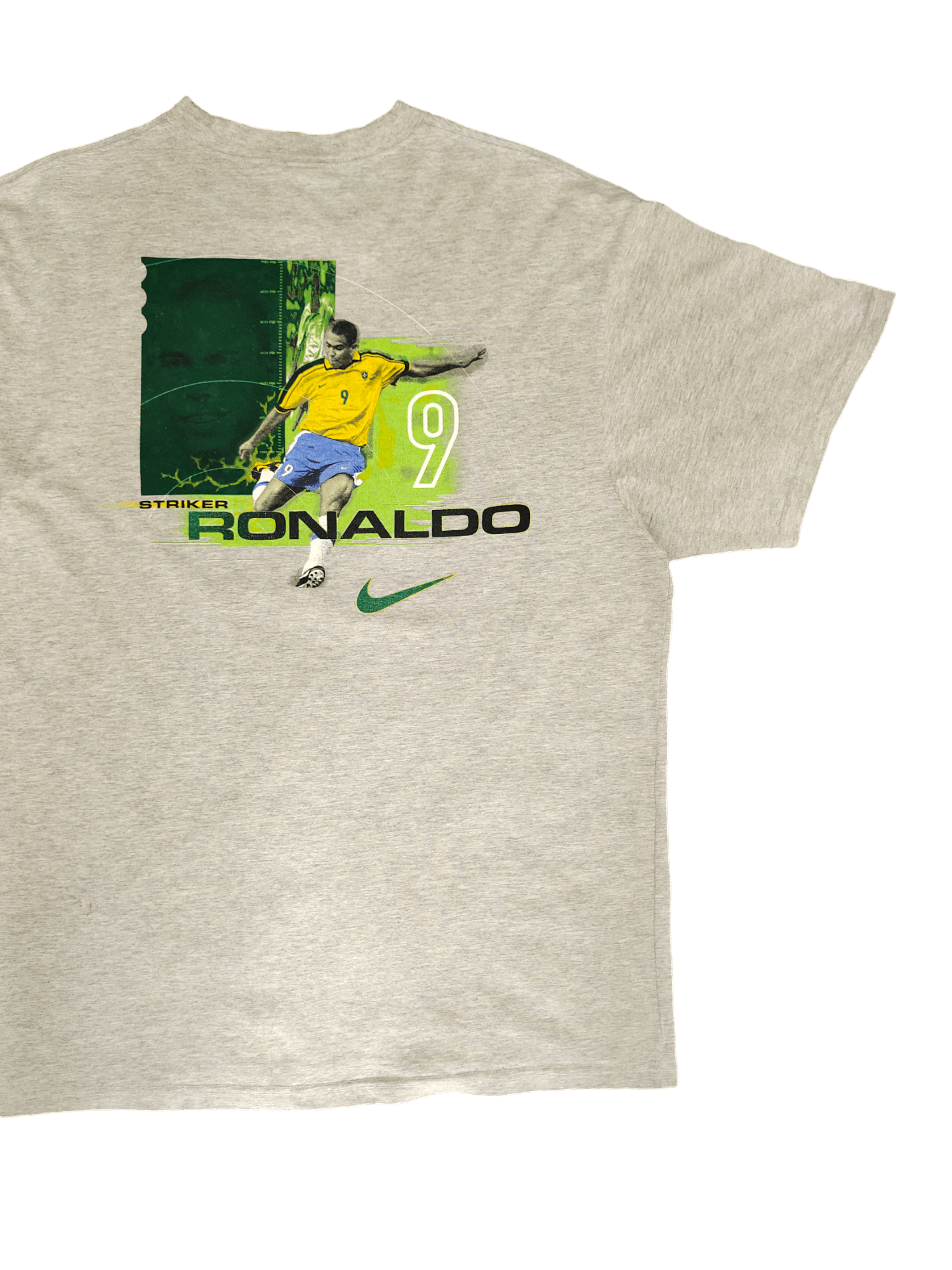 Nike Vintage 90s Nike Ronaldo #9 Brazilian footballer T-Shirt Size US L / EU 52-54 / 3 - 5 Thumbnail