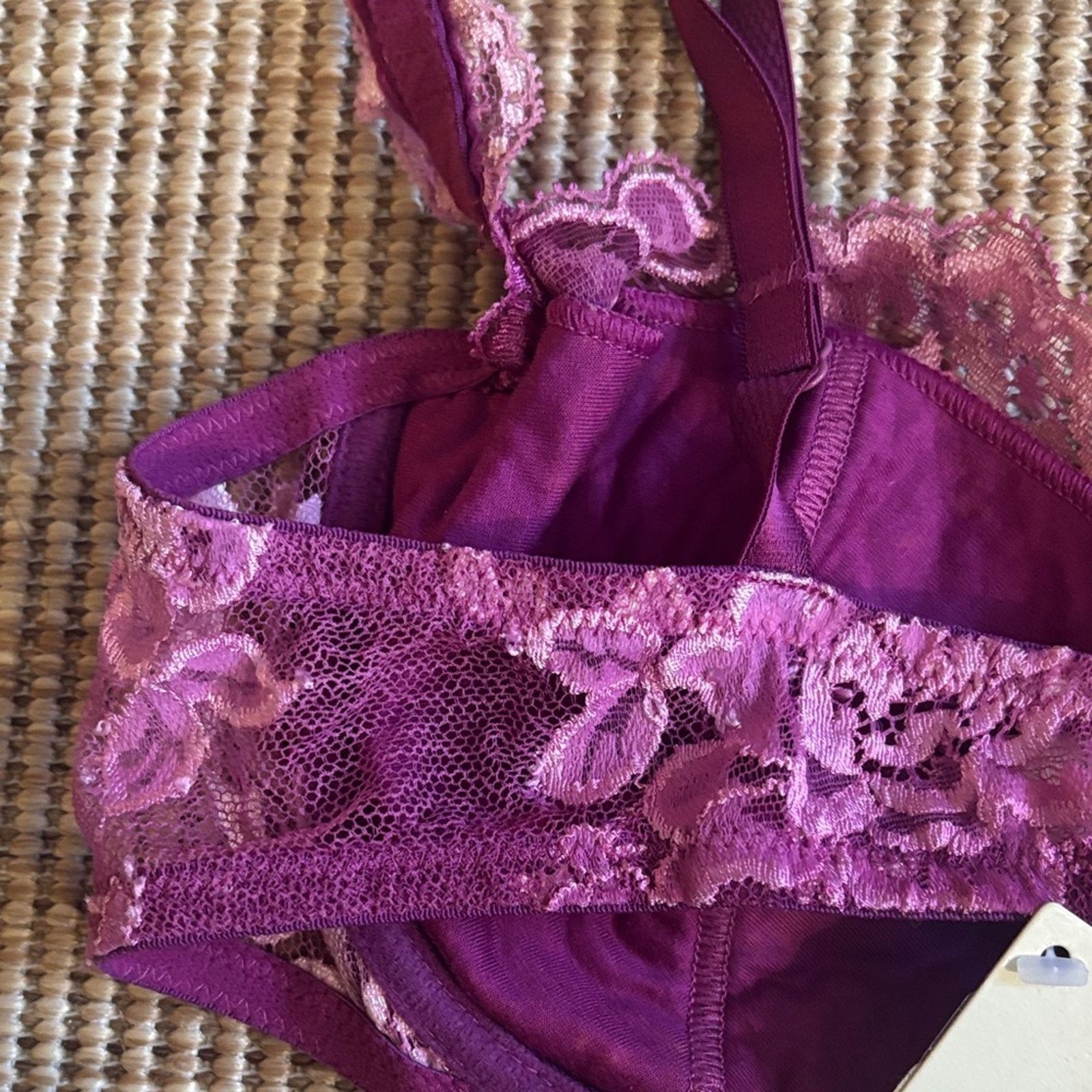 La Perla NWT La Perla Magenta Lace Bra 38B Size ONE SIZE - 3 Thumbnail