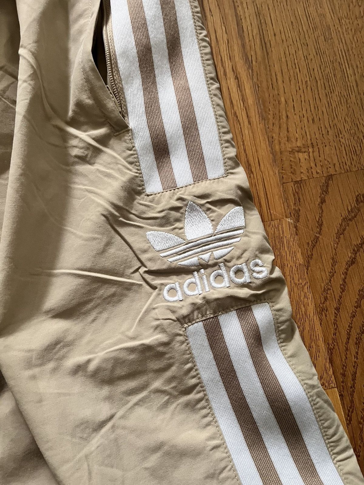 Adidas Adidas trackpants Size US 34 / EU 50 - 2 Thumbnail